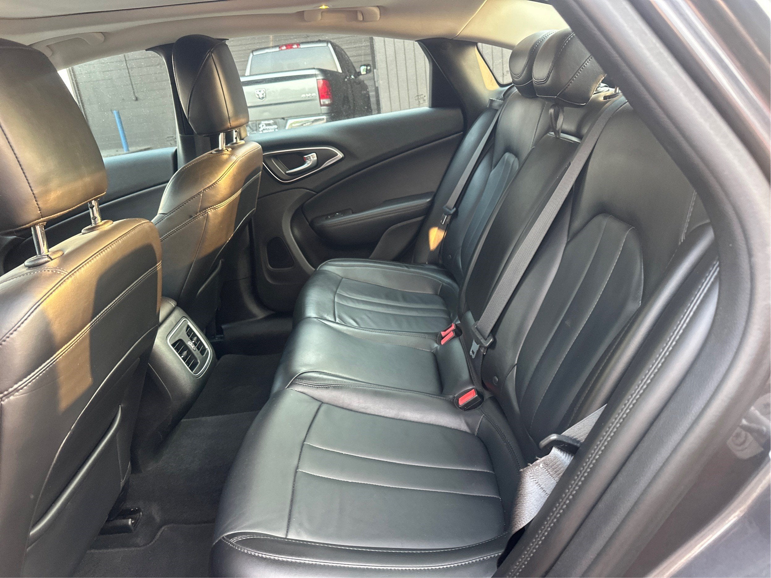 2015 Chrysler 200 C