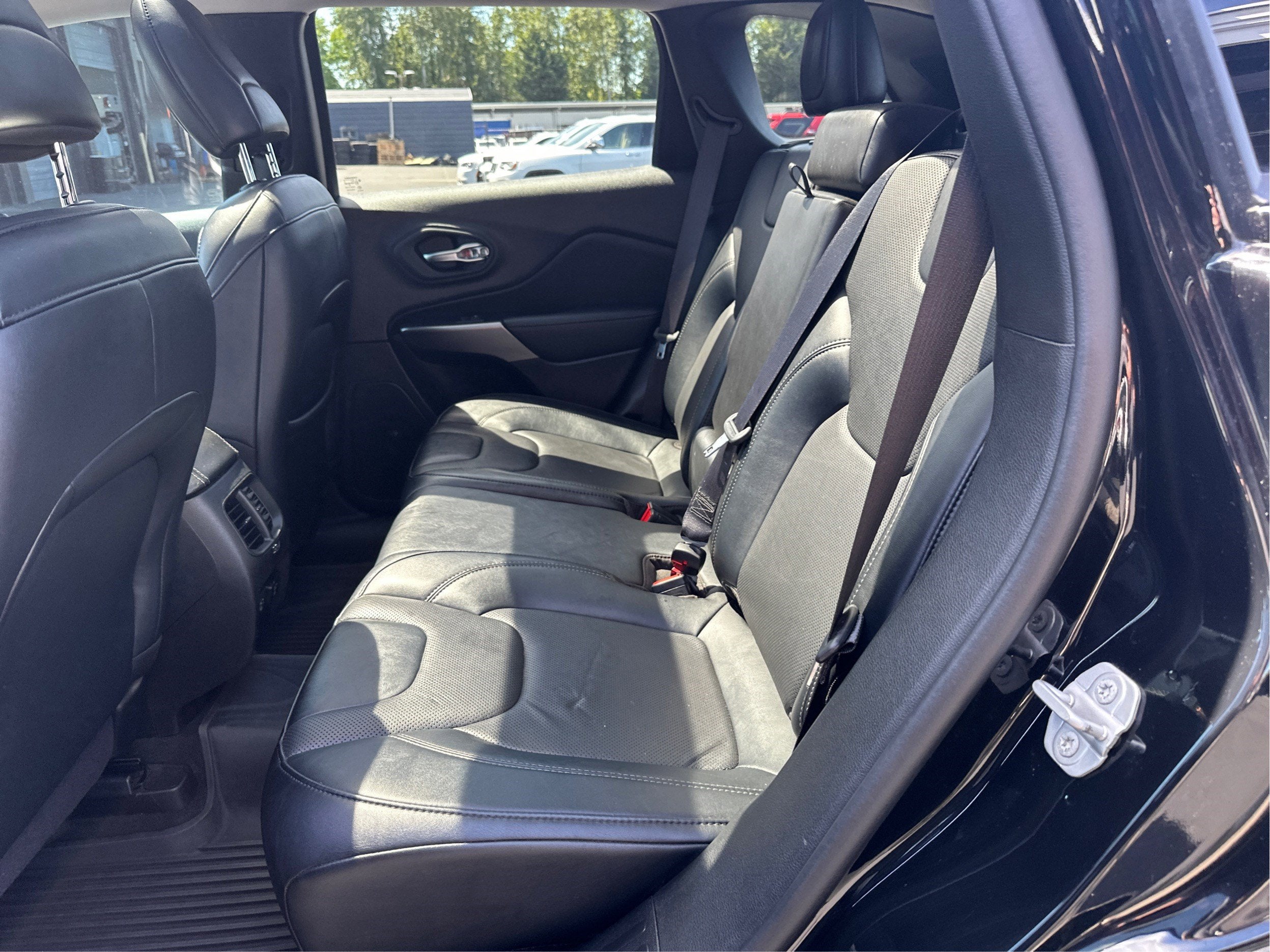 2022 Jeep Cherokee Latitude Lux 4WD