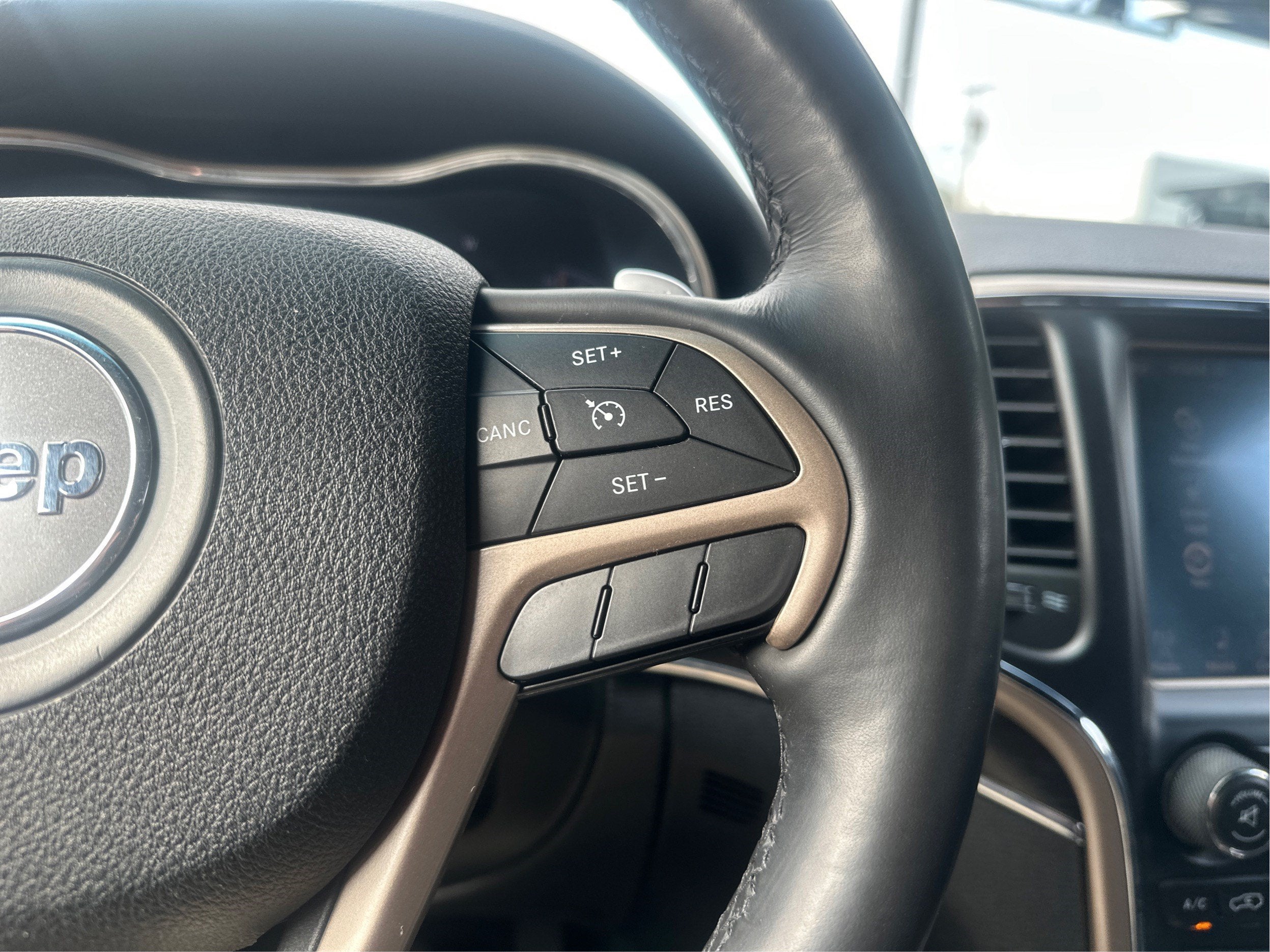 2015 Jeep Grand Cherokee Limited 4WD