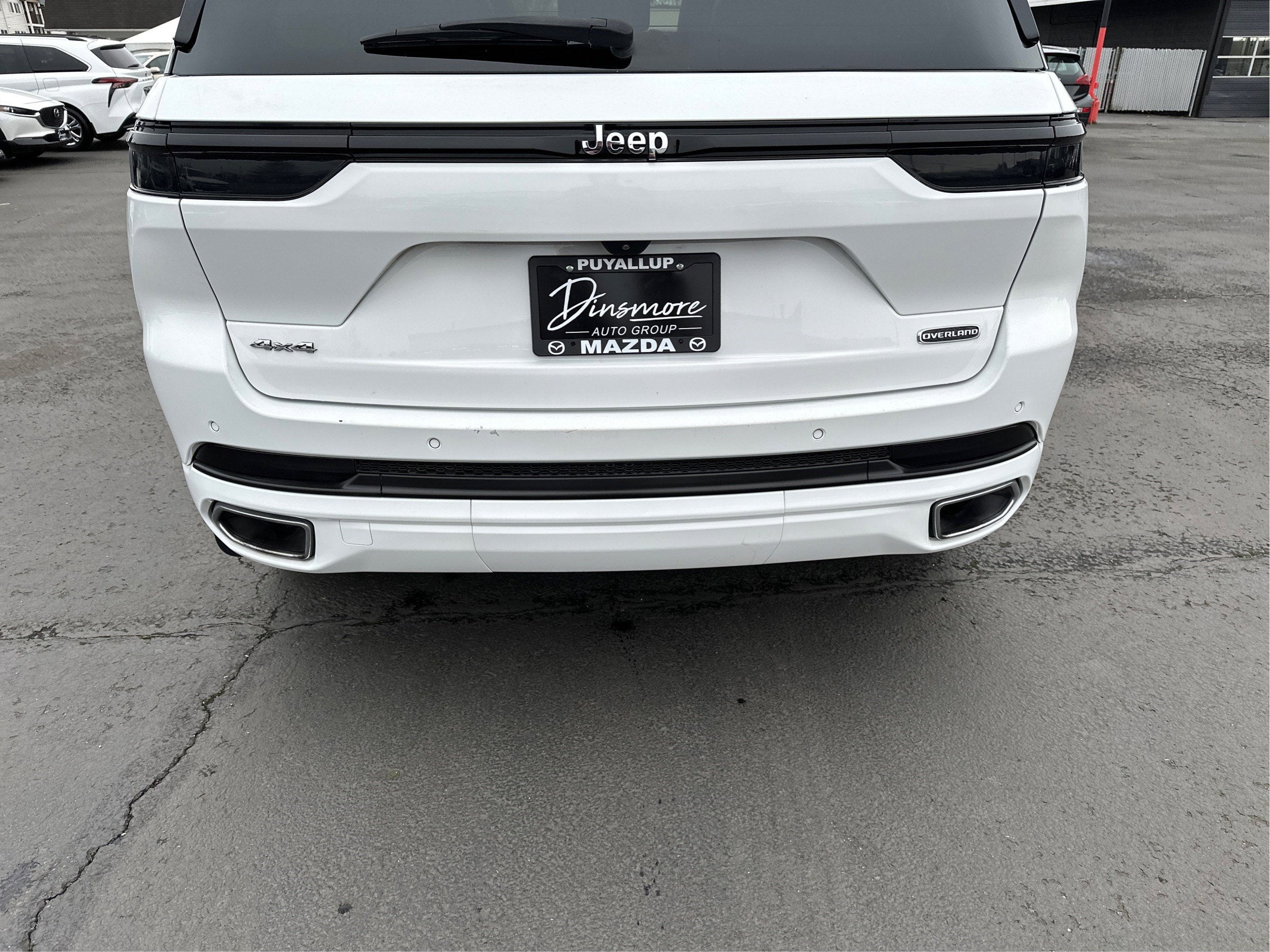 2023 Jeep Grand Cherokee Overland 4WD