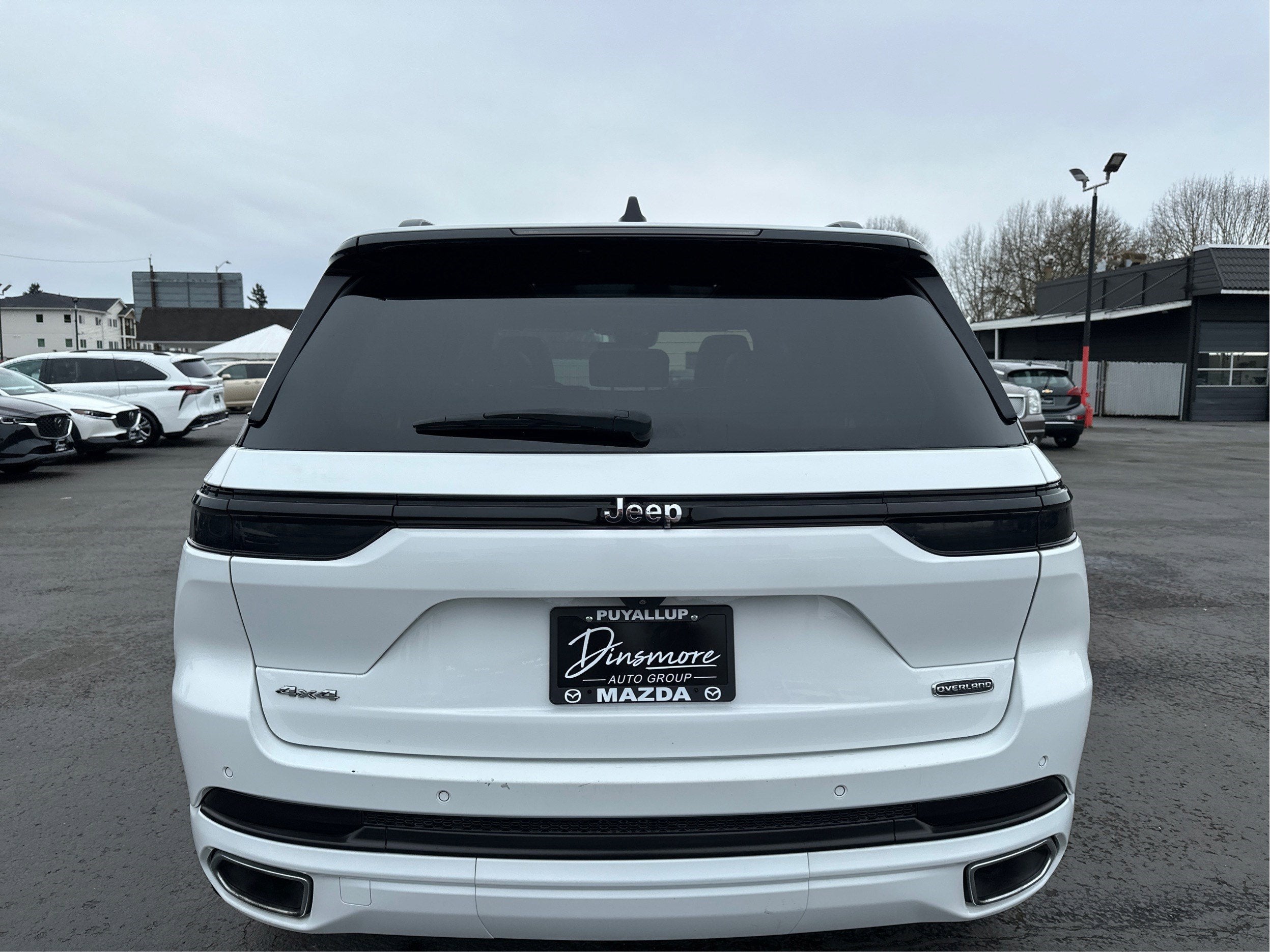 2023 Jeep Grand Cherokee Overland 4WD