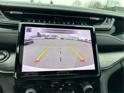 2023 Jeep Grand Cherokee Overland 4WD