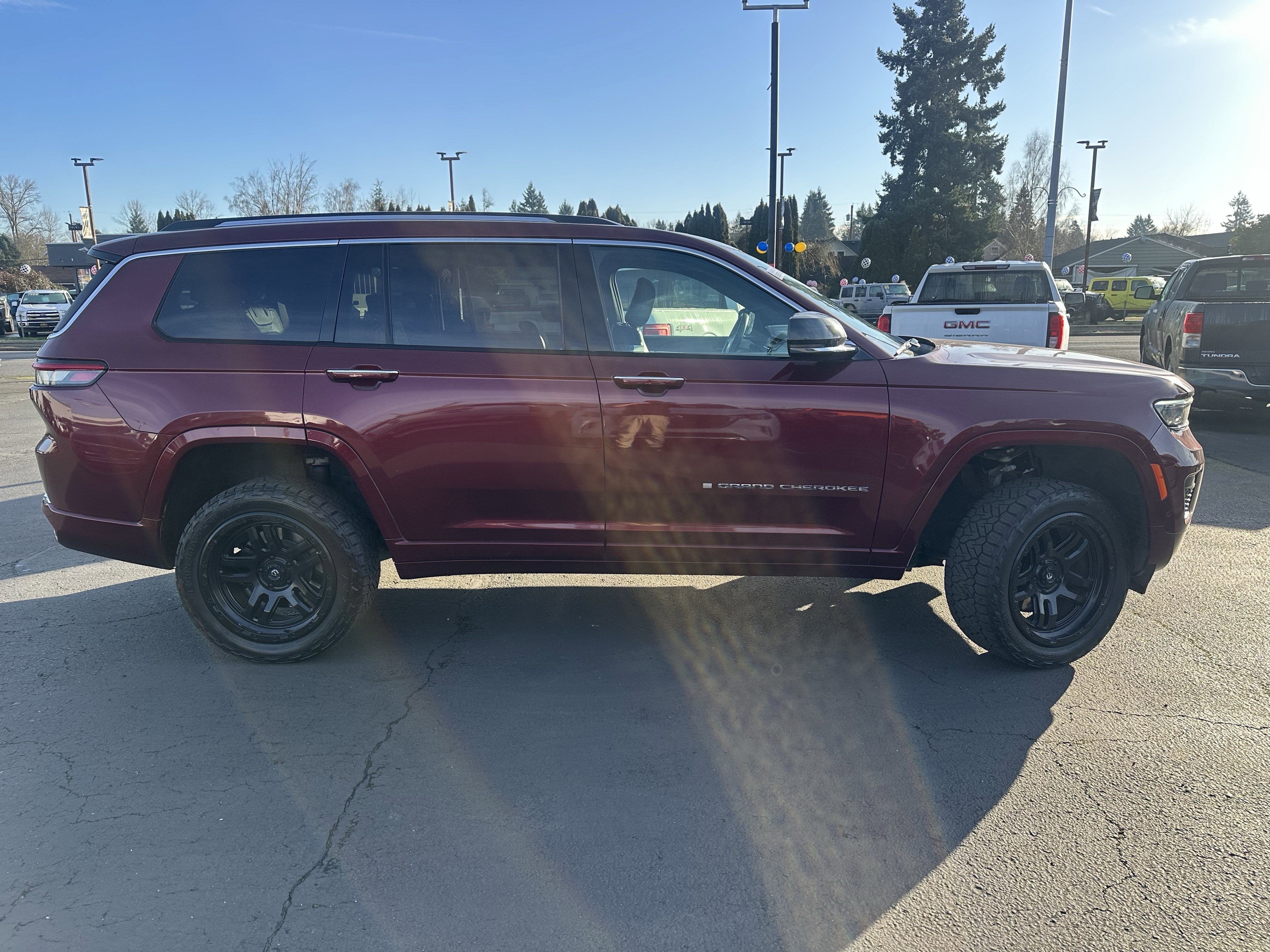 2022 Jeep Grand Cherokee L Overland 4WD