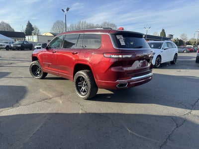 2022 Jeep Grand Cherokee L Overland 4WD
