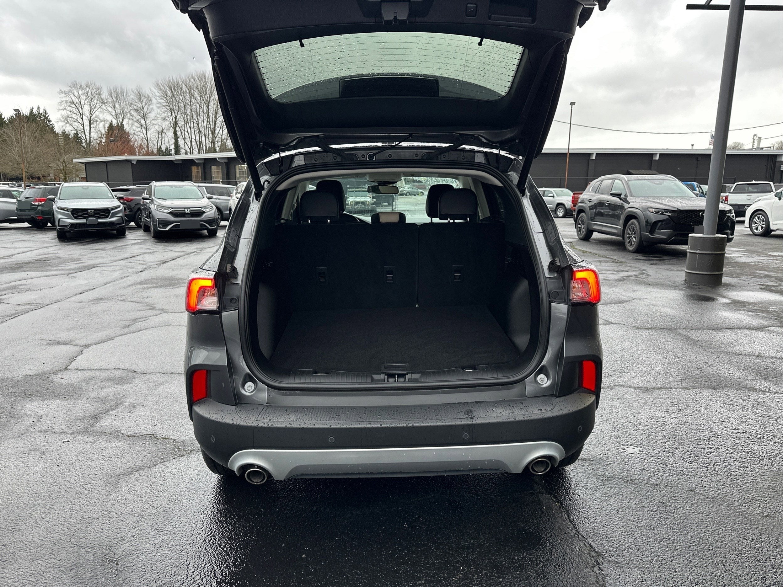 2021 Ford Escape Titanium Hybrid AWD
