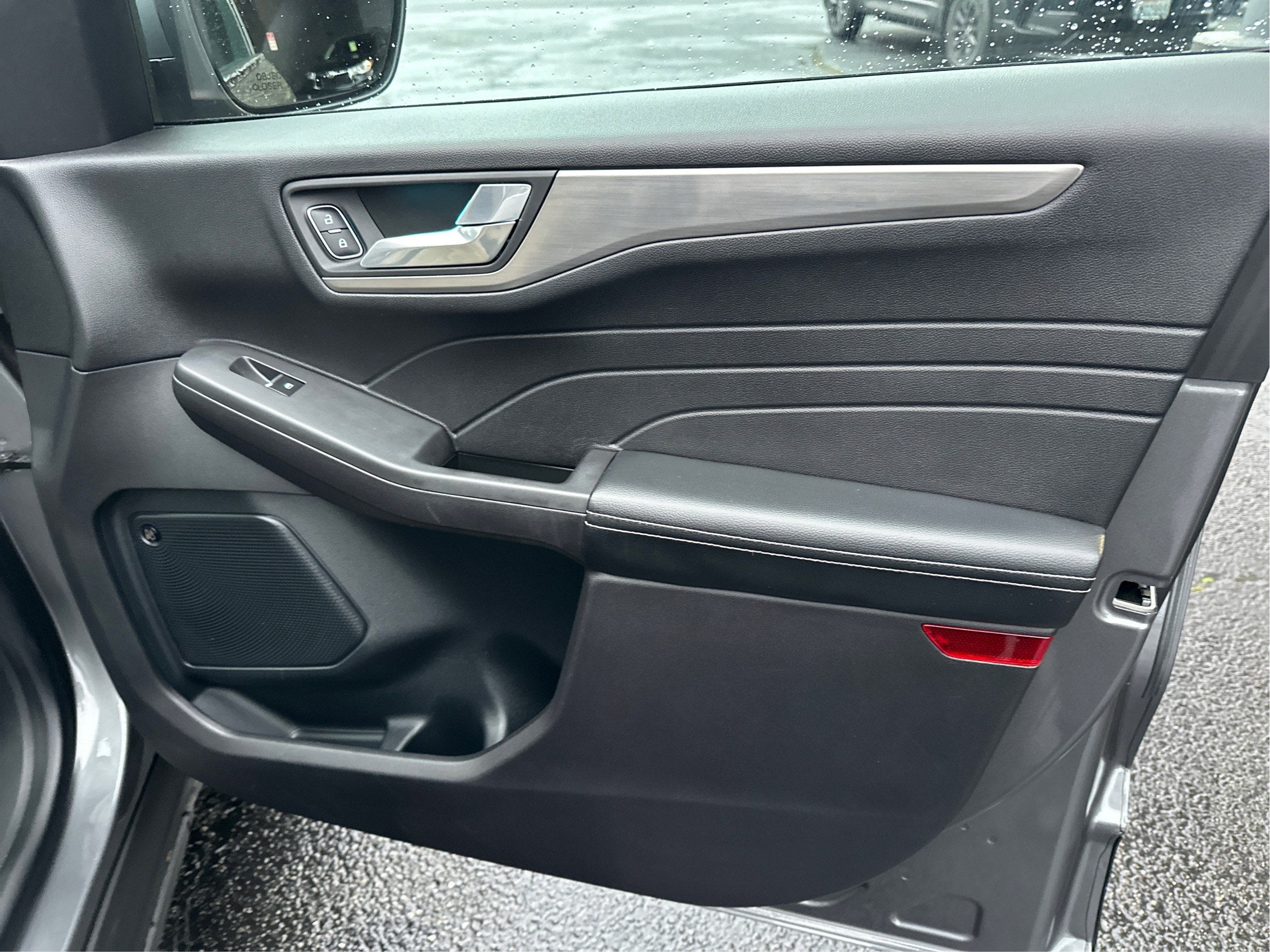 2021 Ford Escape Titanium Hybrid AWD