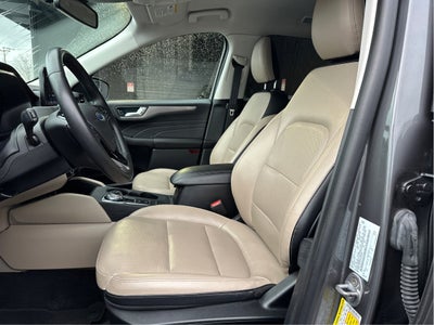 2021 Ford Escape Titanium Hybrid AWD