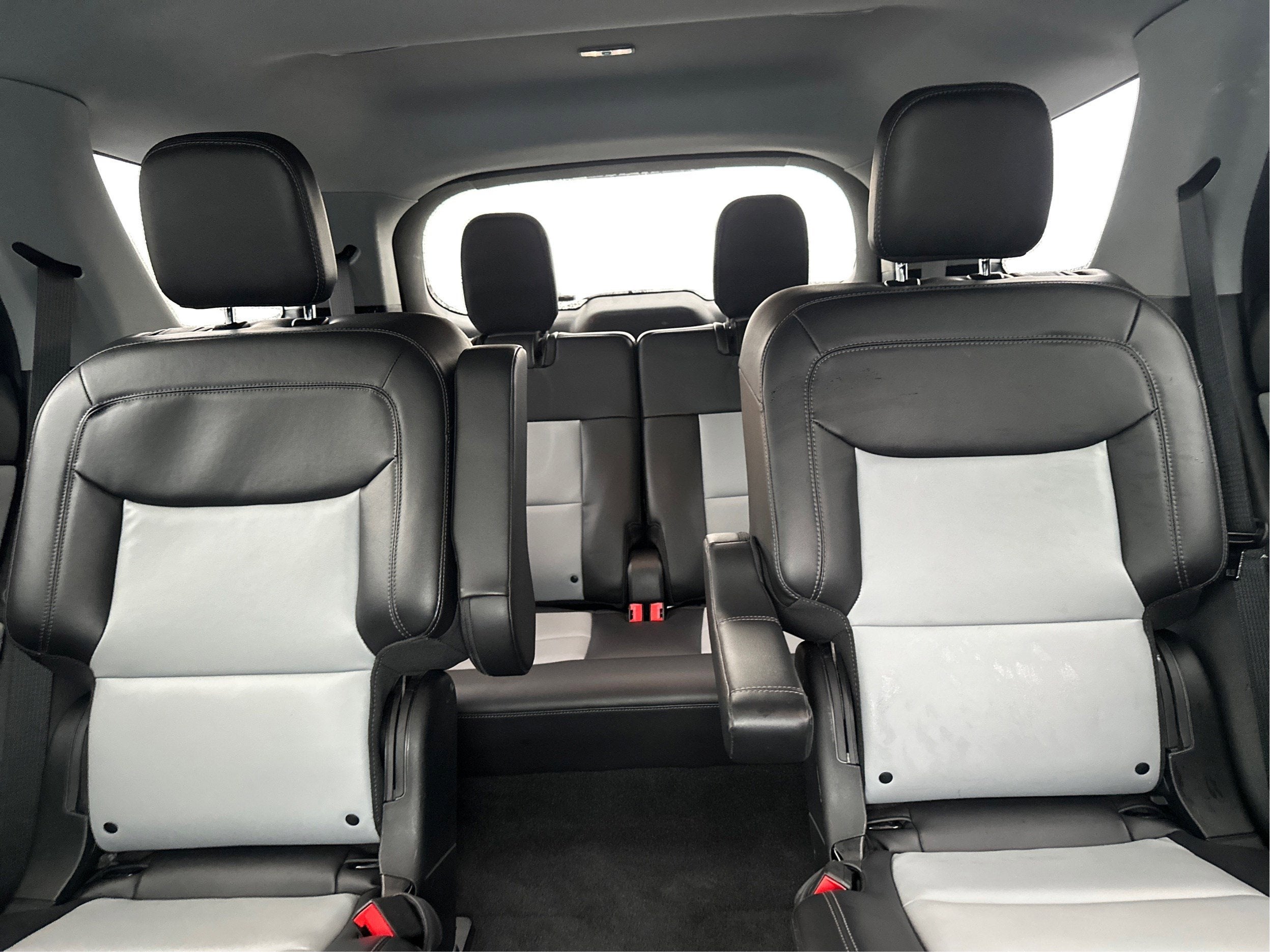 2023 Ford Explorer XLT 4WD