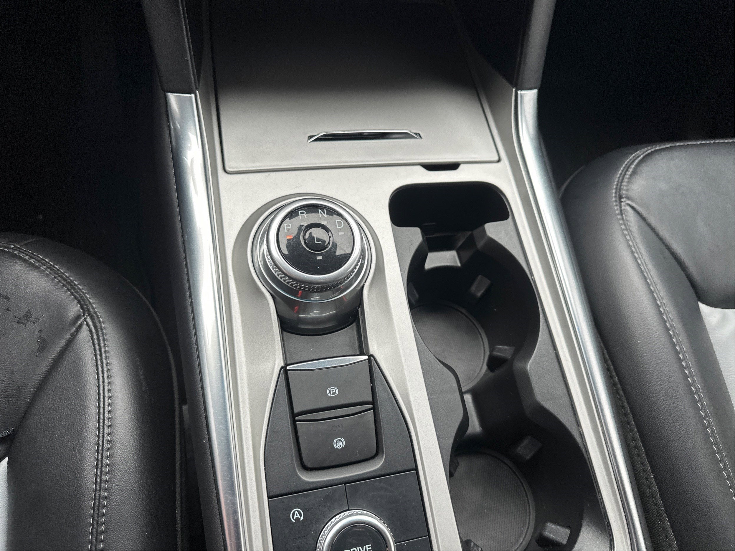 2023 Ford Explorer XLT 4WD