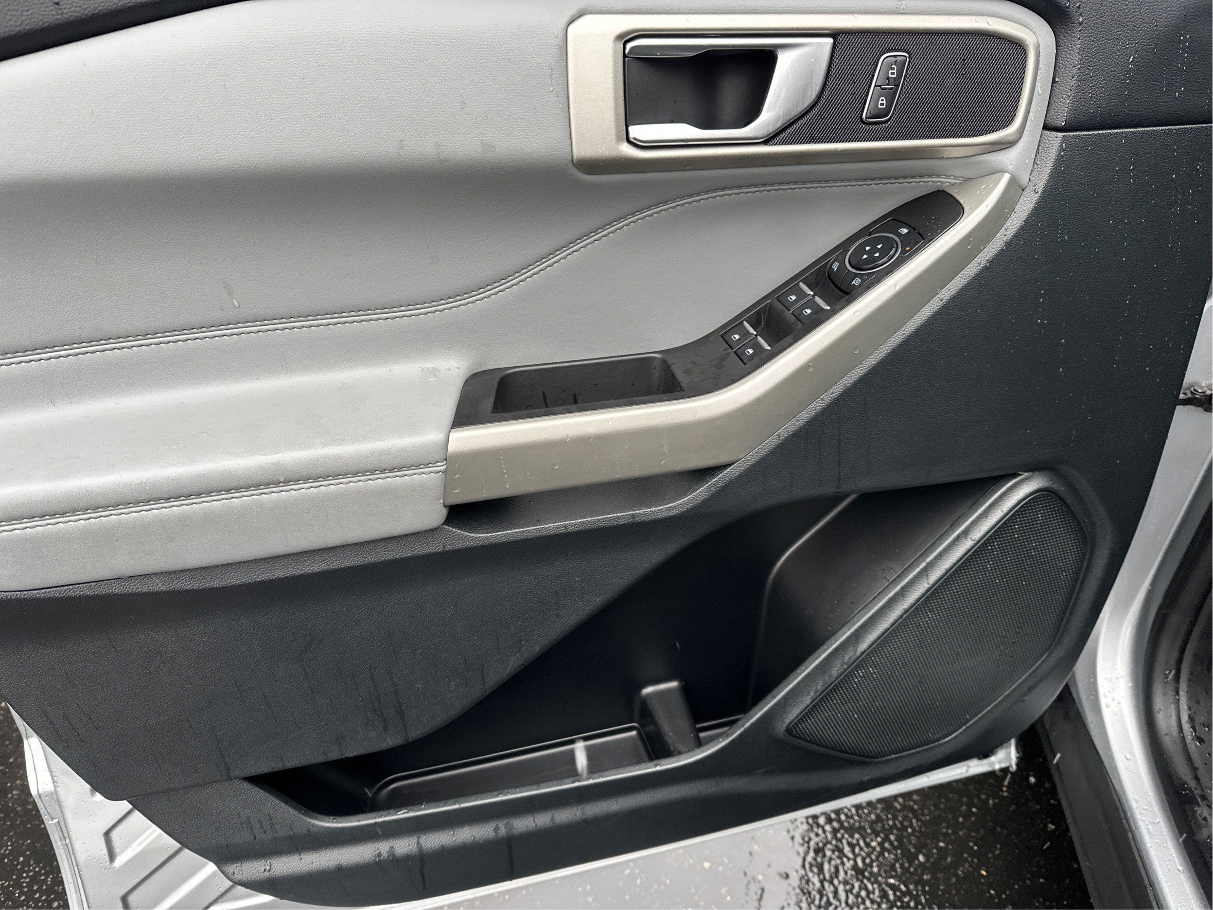 2023 Ford Explorer XLT 4WD