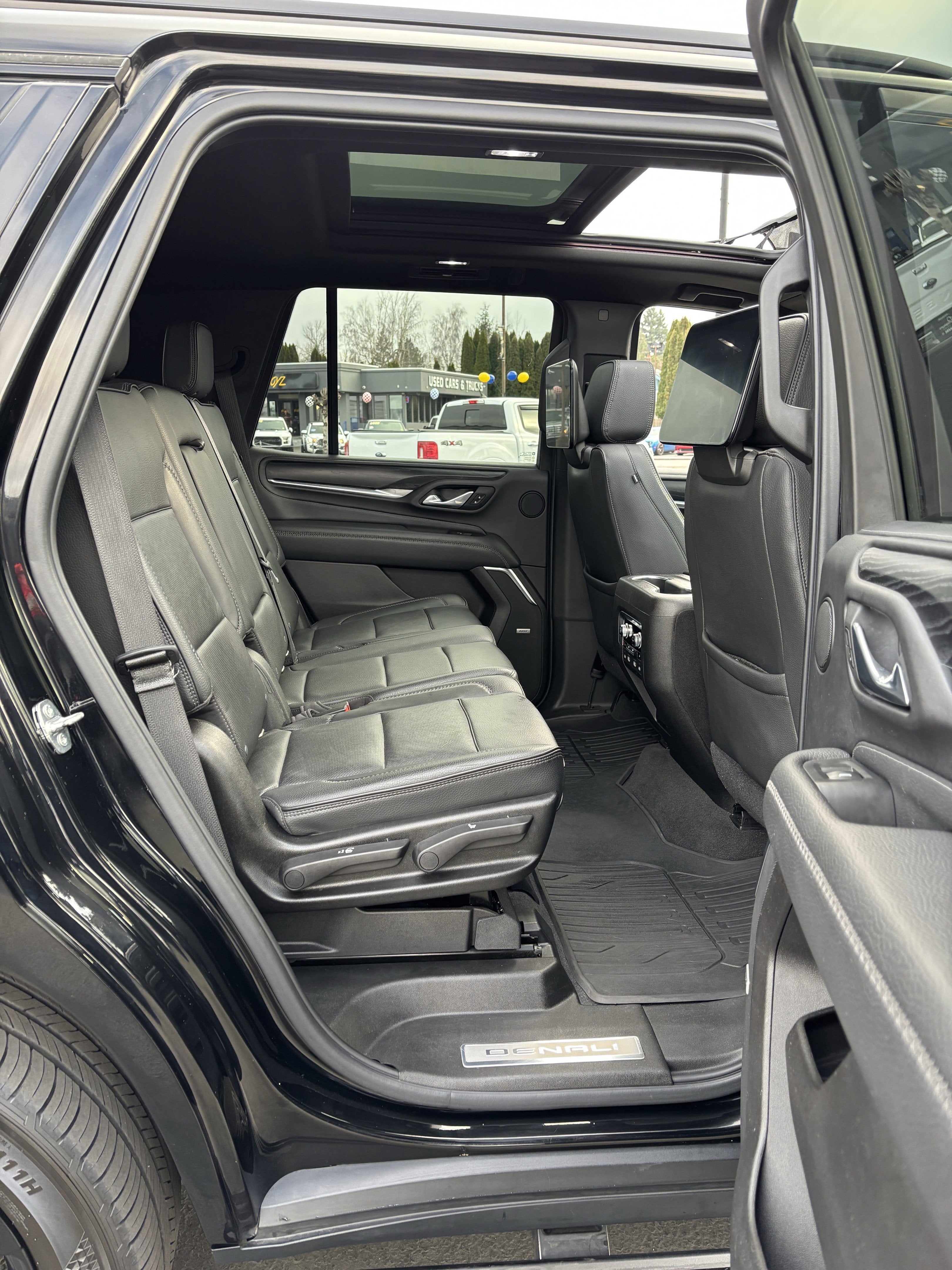 2021 GMC Yukon Denali 4WD