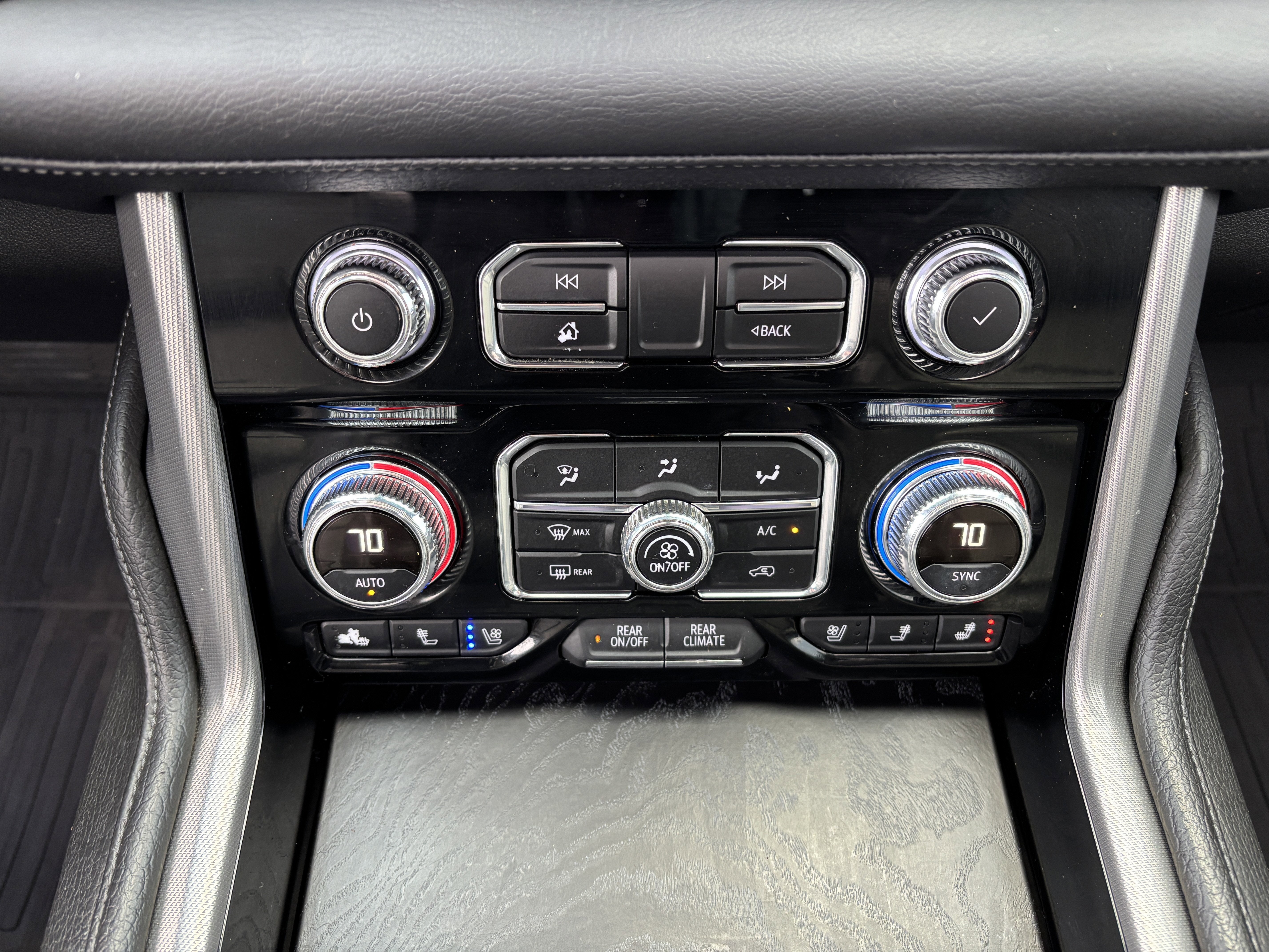 2021 GMC Yukon Denali 4WD