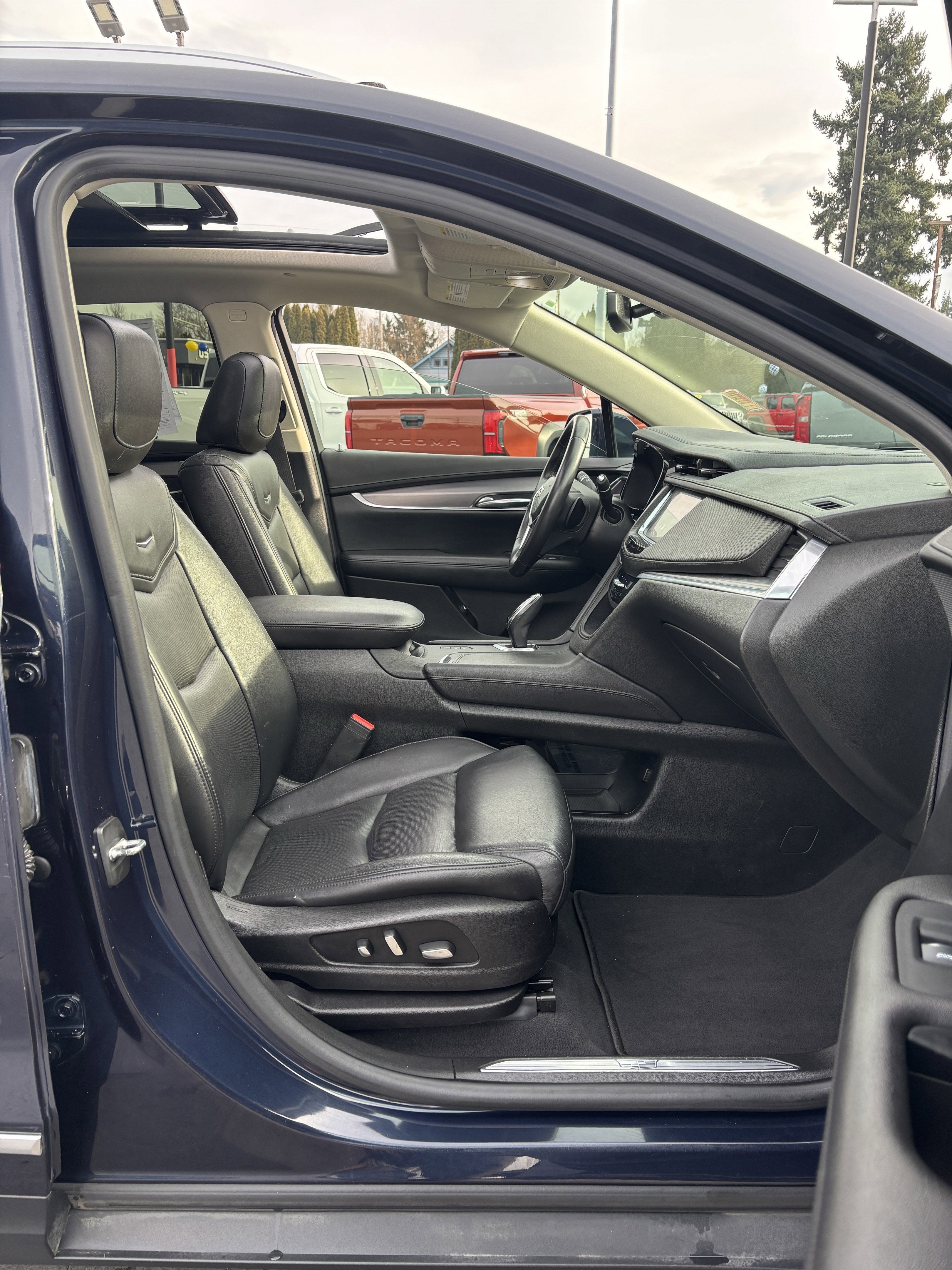 2017 Cadillac XT5 Luxury AWD