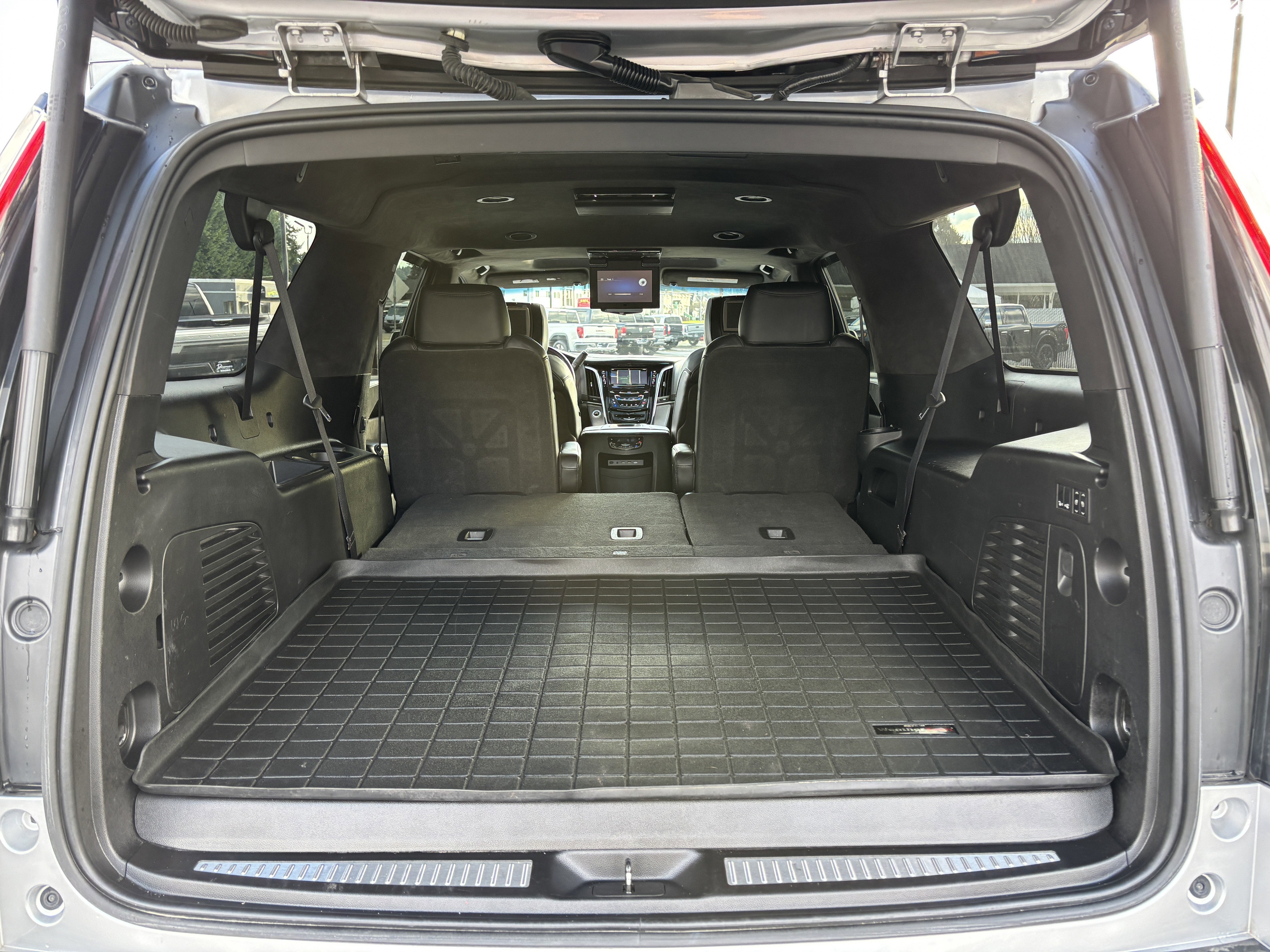 2018 Cadillac Escalade ESV Platinum