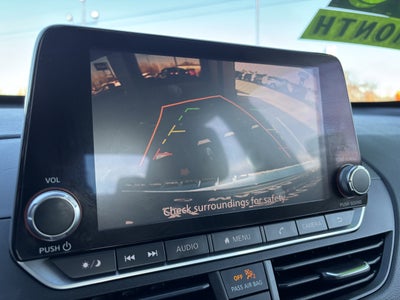 2022 Nissan Altima 2.5 SV