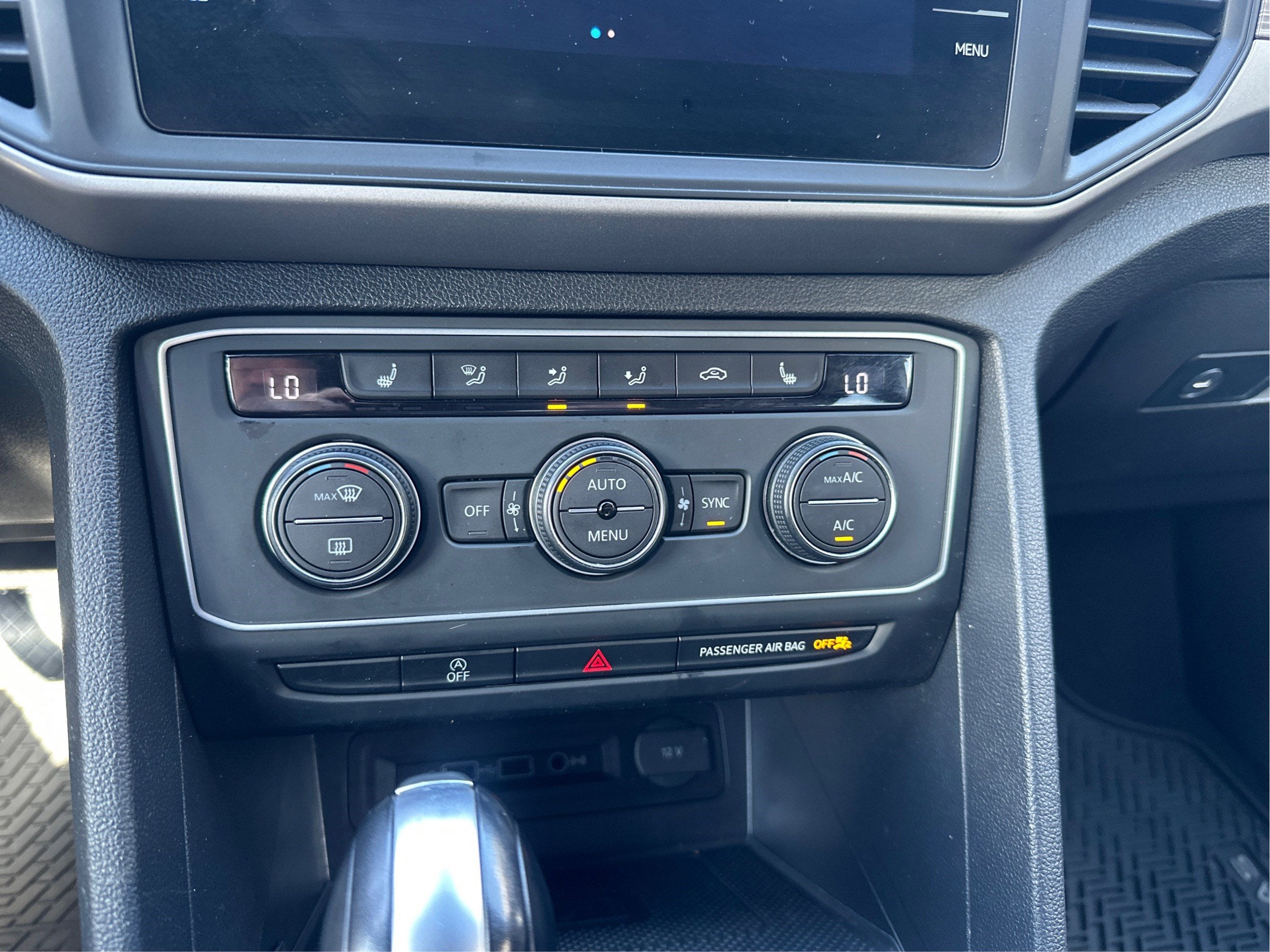 2020 Volkswagen Atlas Cross Sport 2.0T SE