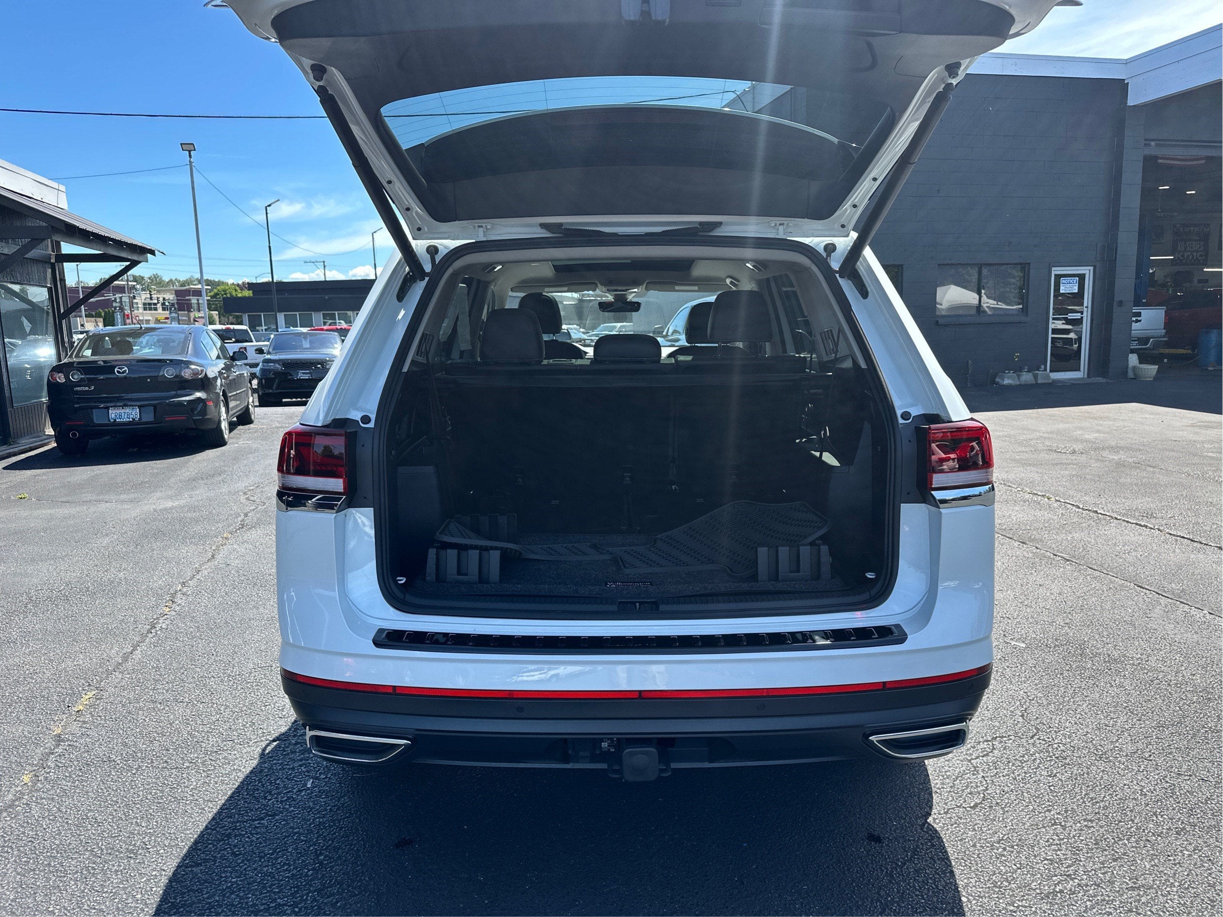 2024 Volkswagen Atlas 2.0T SEL