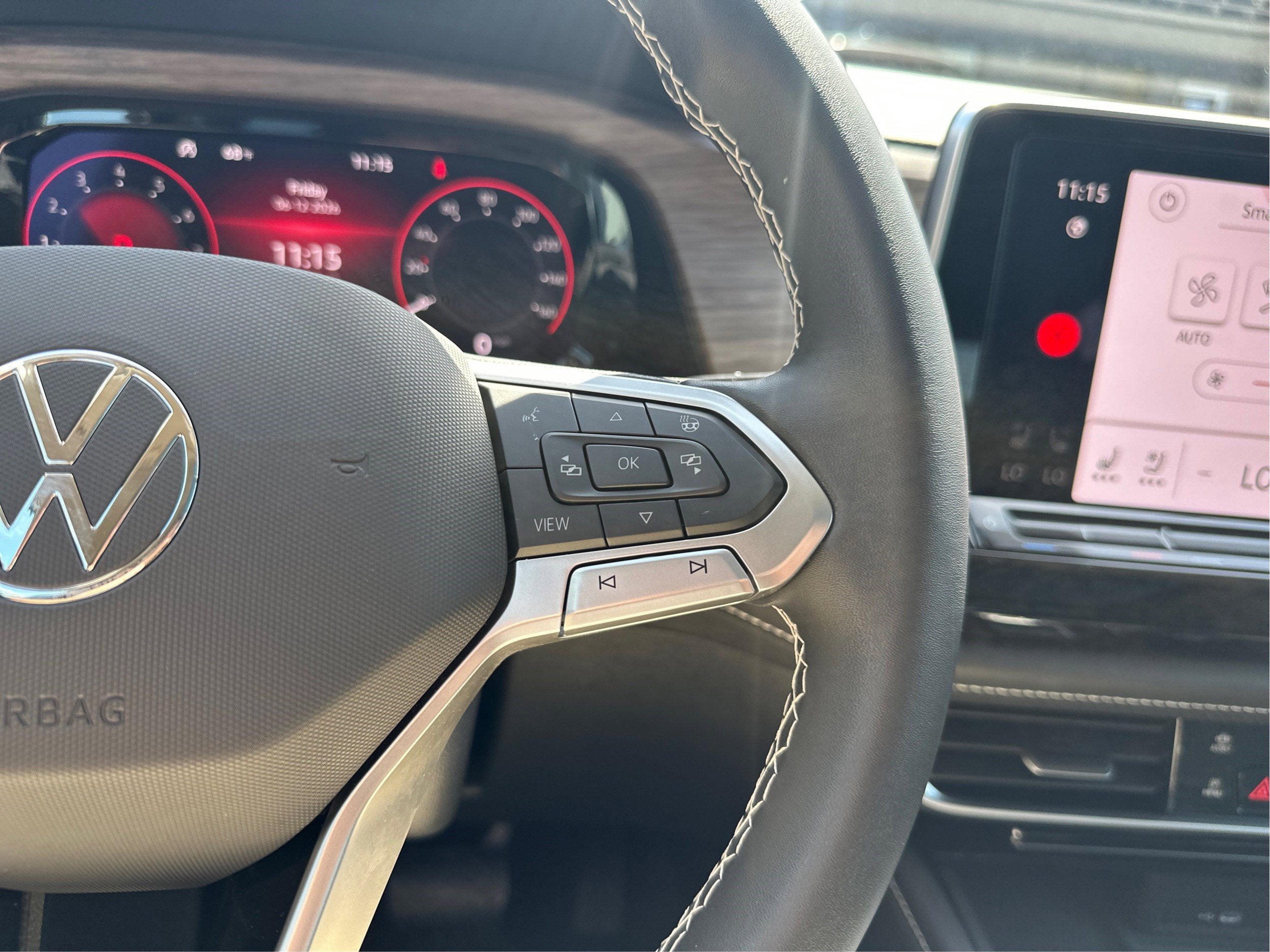 2024 Volkswagen Atlas 2.0T SEL