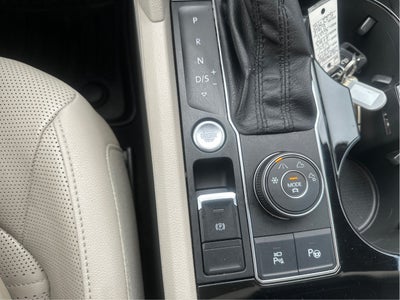 2019 Volkswagen Atlas 3.6L V6 SEL Premium
