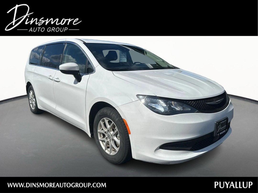 2023 Chrysler Voyager LX