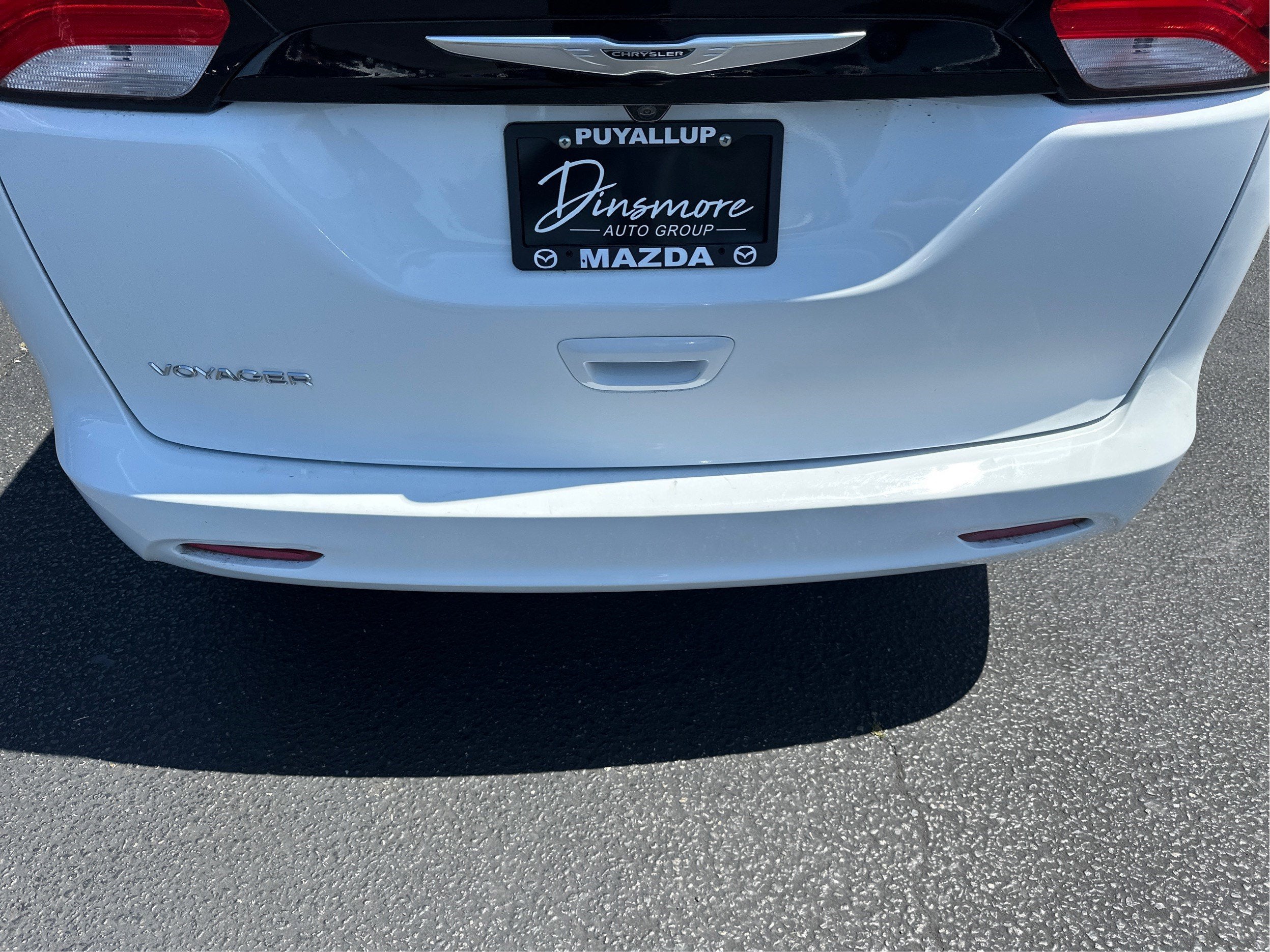 2023 Chrysler Voyager LX