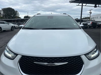 2023 Chrysler Pacifica Hybrid Limited