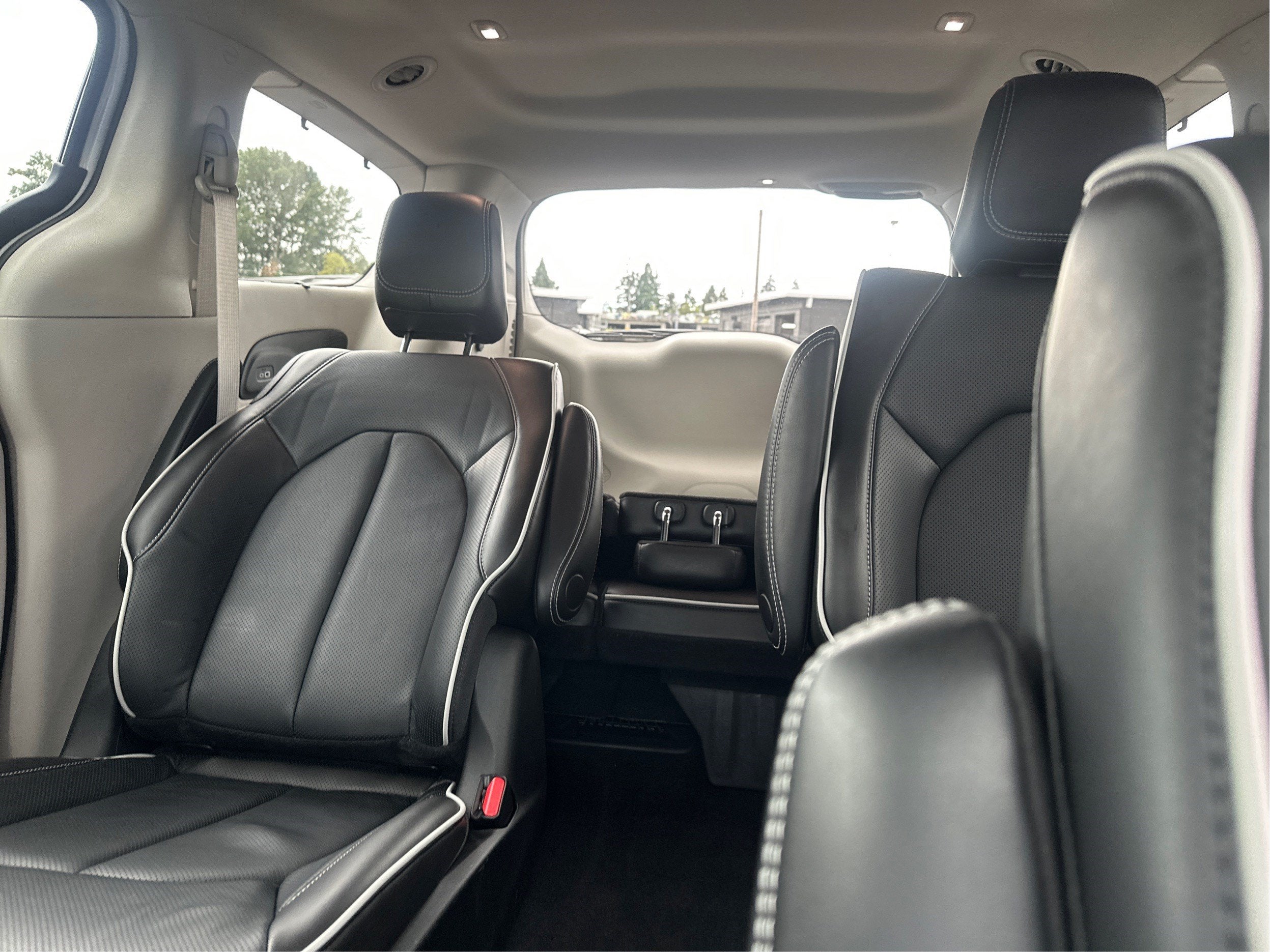 2023 Chrysler Pacifica Hybrid Limited