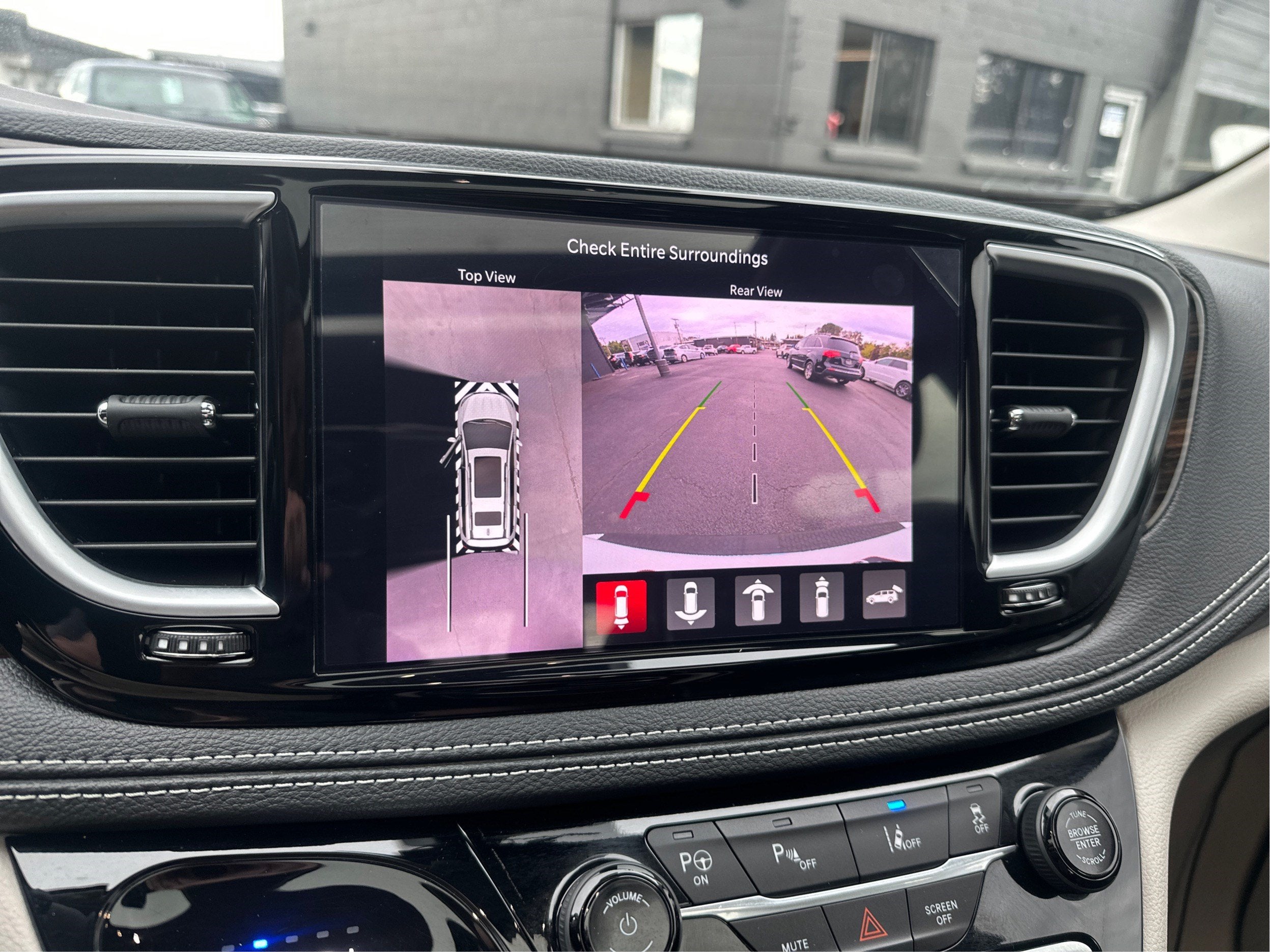 2023 Chrysler Pacifica Hybrid Limited