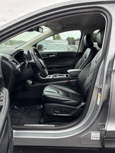 2022 Ford Edge Titanium AWD