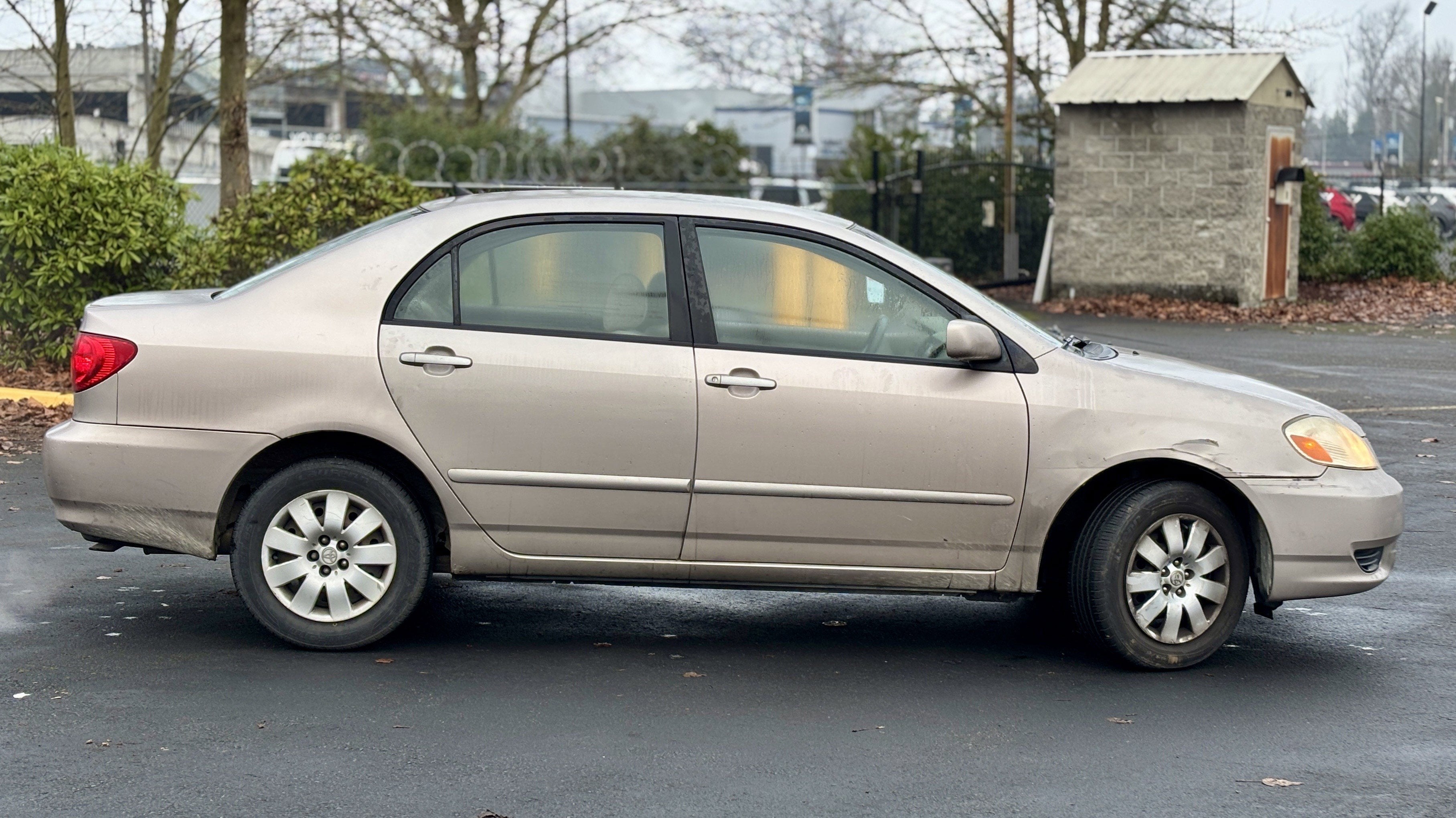 2003 Toyota Corolla LE