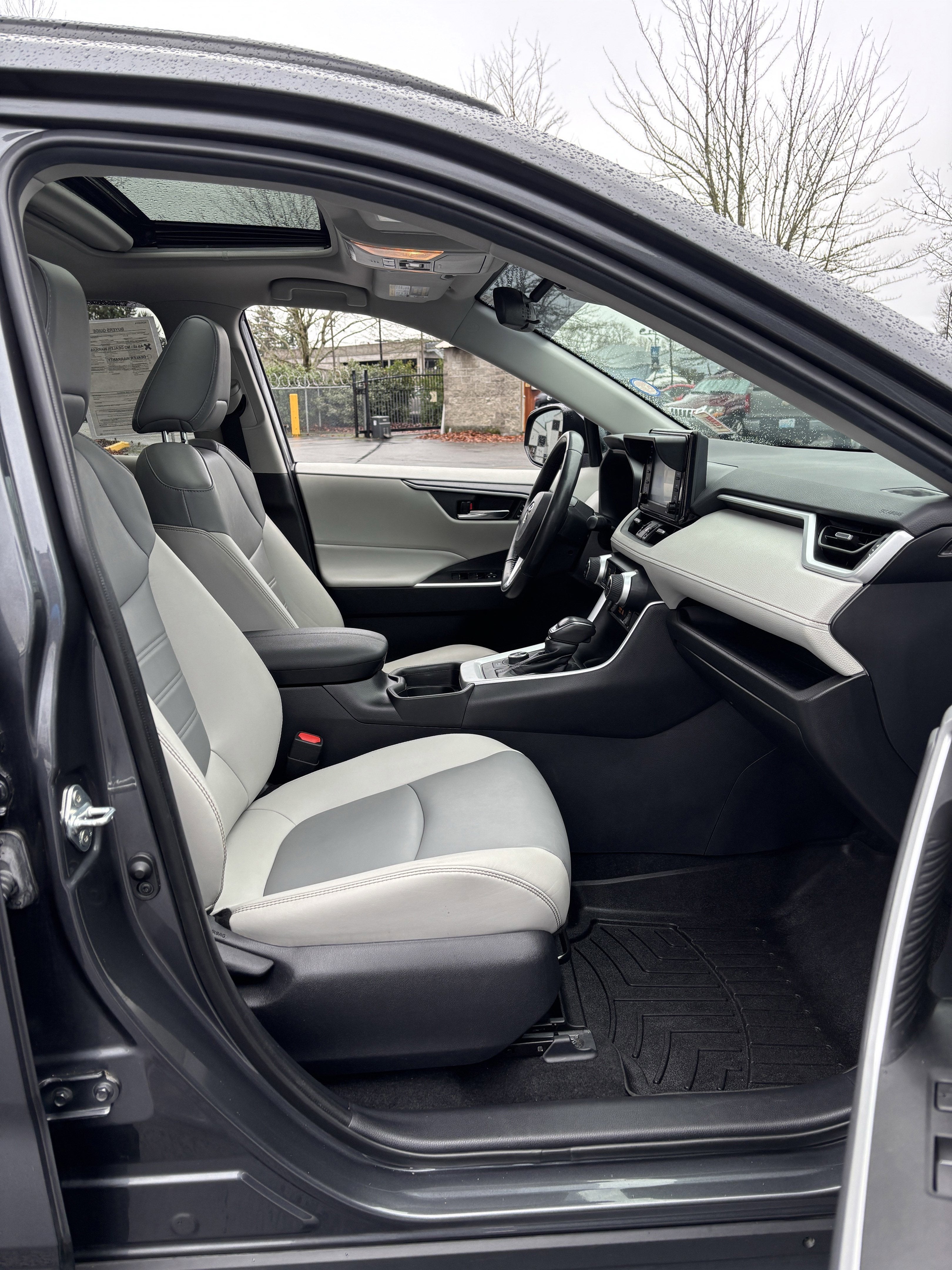 2021 Toyota RAV4 Hybrid XLE Premium AWD