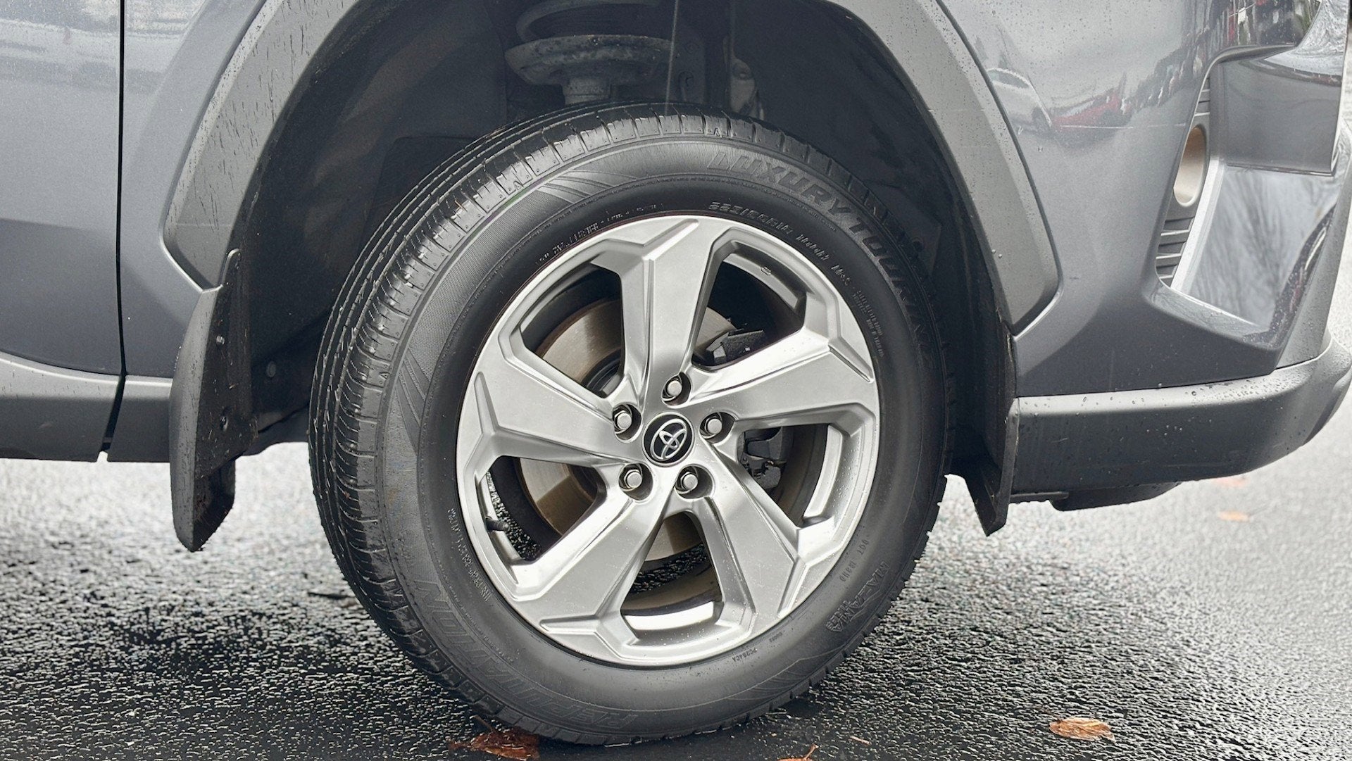 2021 Toyota RAV4 Hybrid XLE Premium AWD