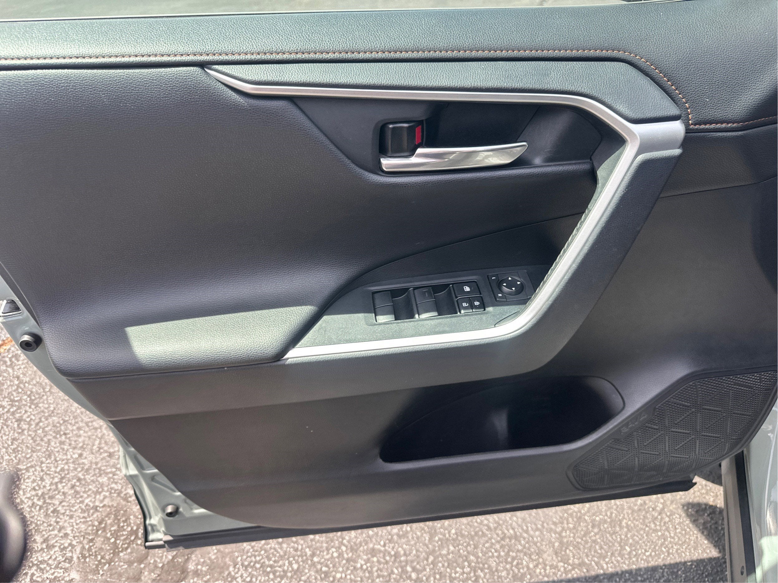 2020 Toyota RAV4 Adventure