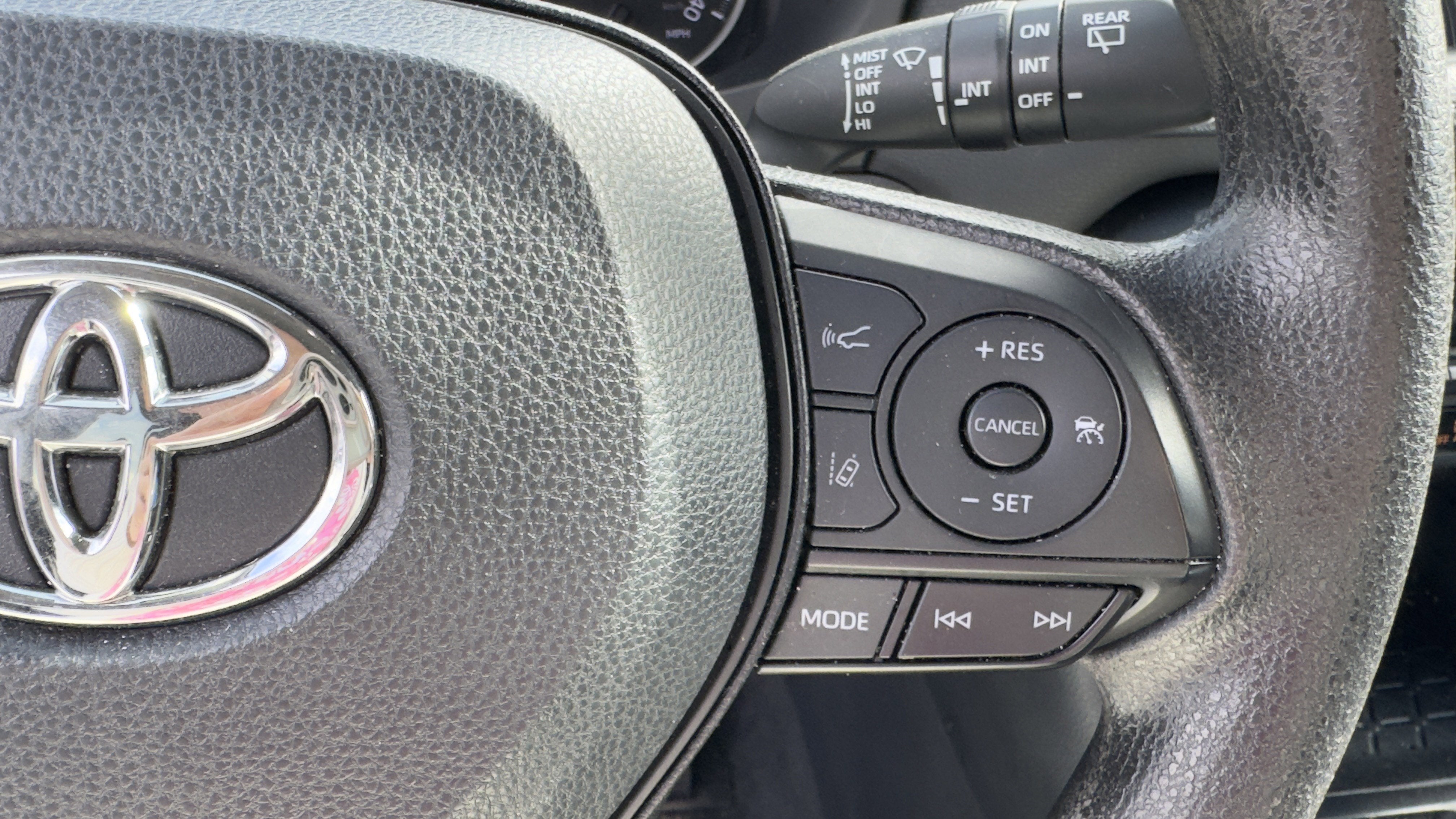 2022 Toyota RAV4 XLE AWD