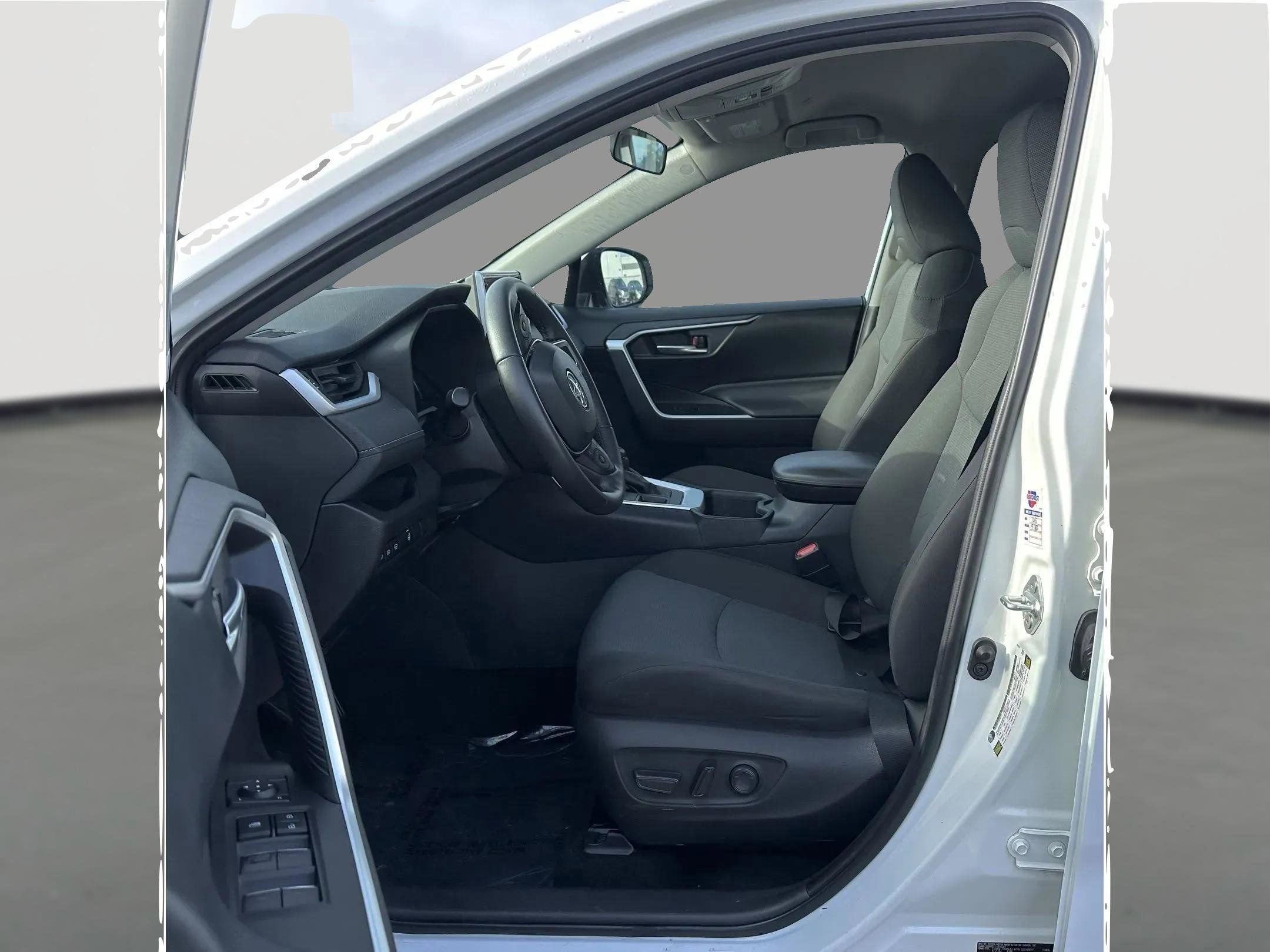 2024 Toyota RAV4 XLE AWD