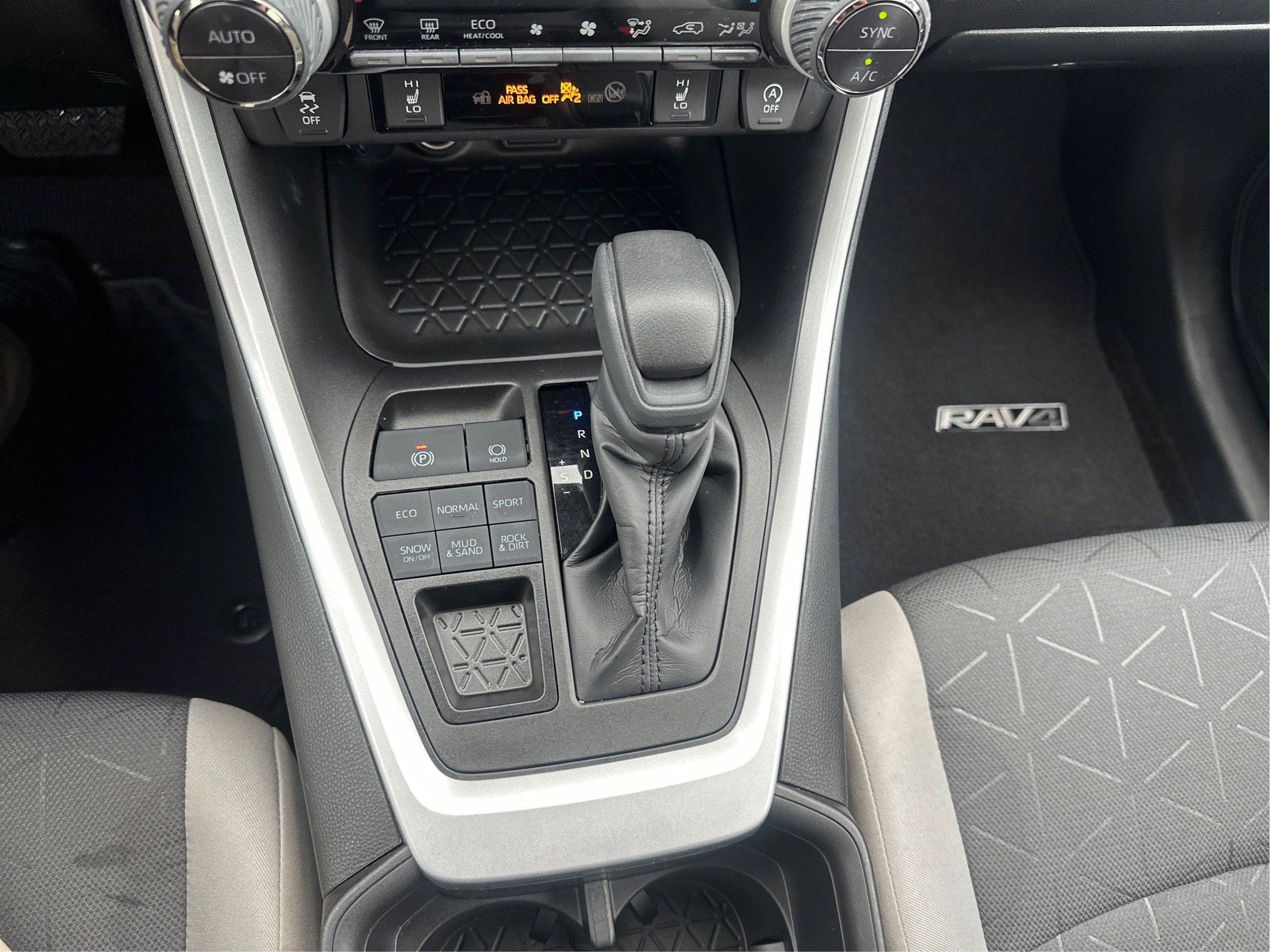 2023 Toyota RAV4 XLE AWD