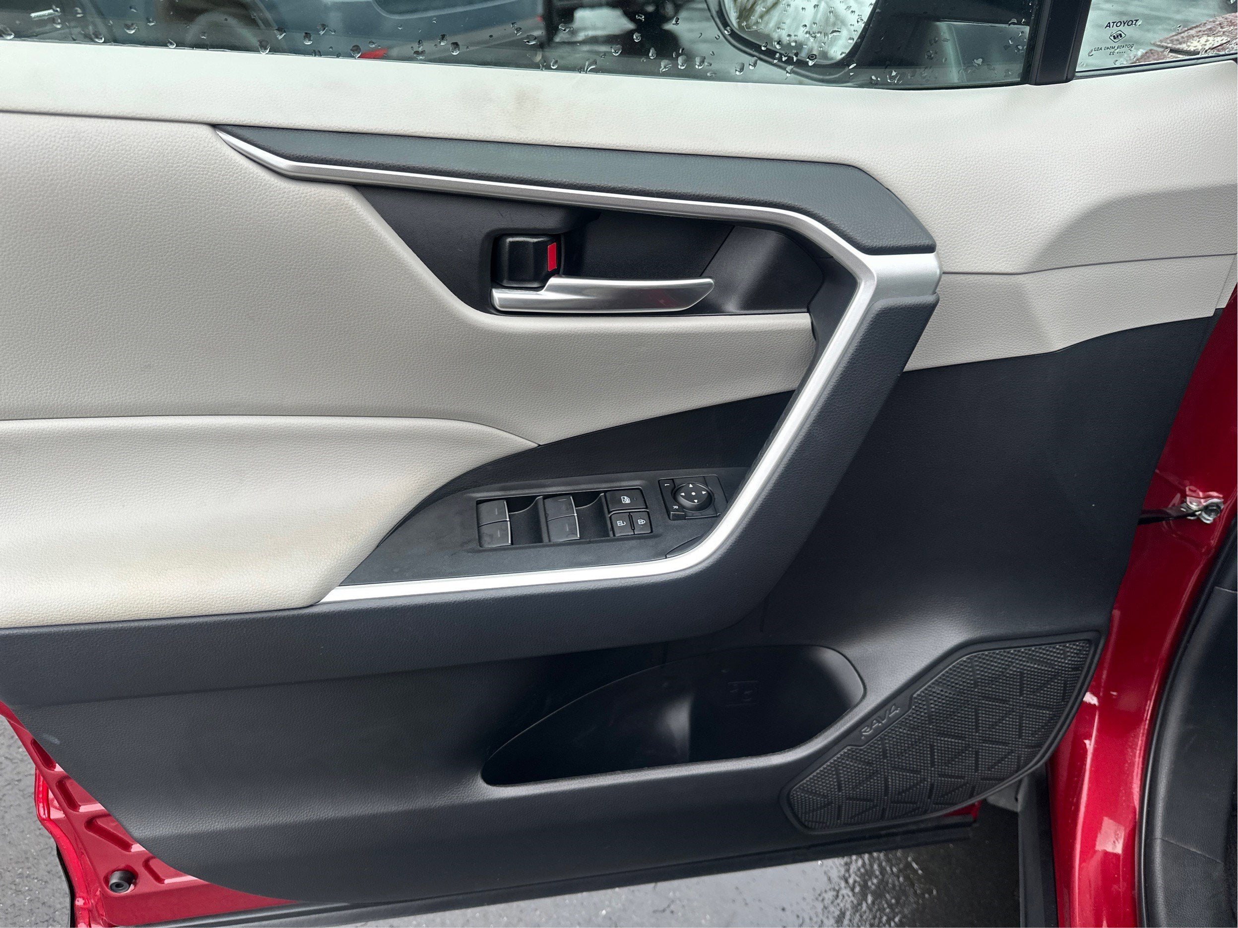 2023 Toyota RAV4 XLE AWD