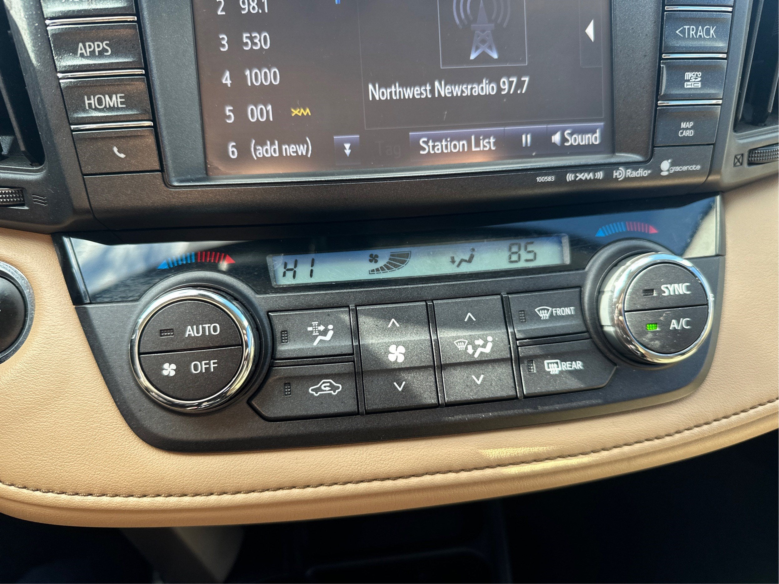 2017 Toyota RAV4 XLE