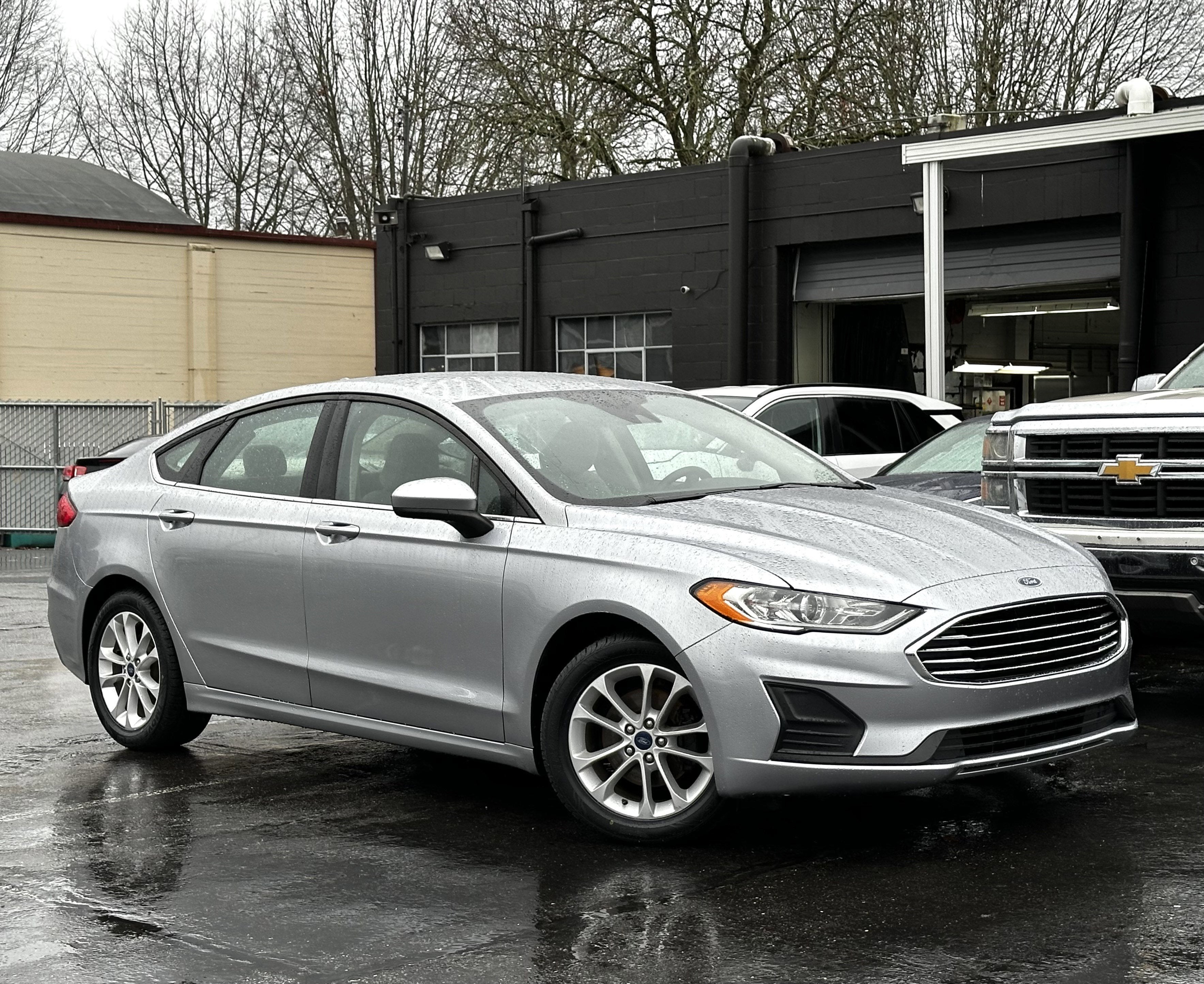 2020 Ford Fusion SE
