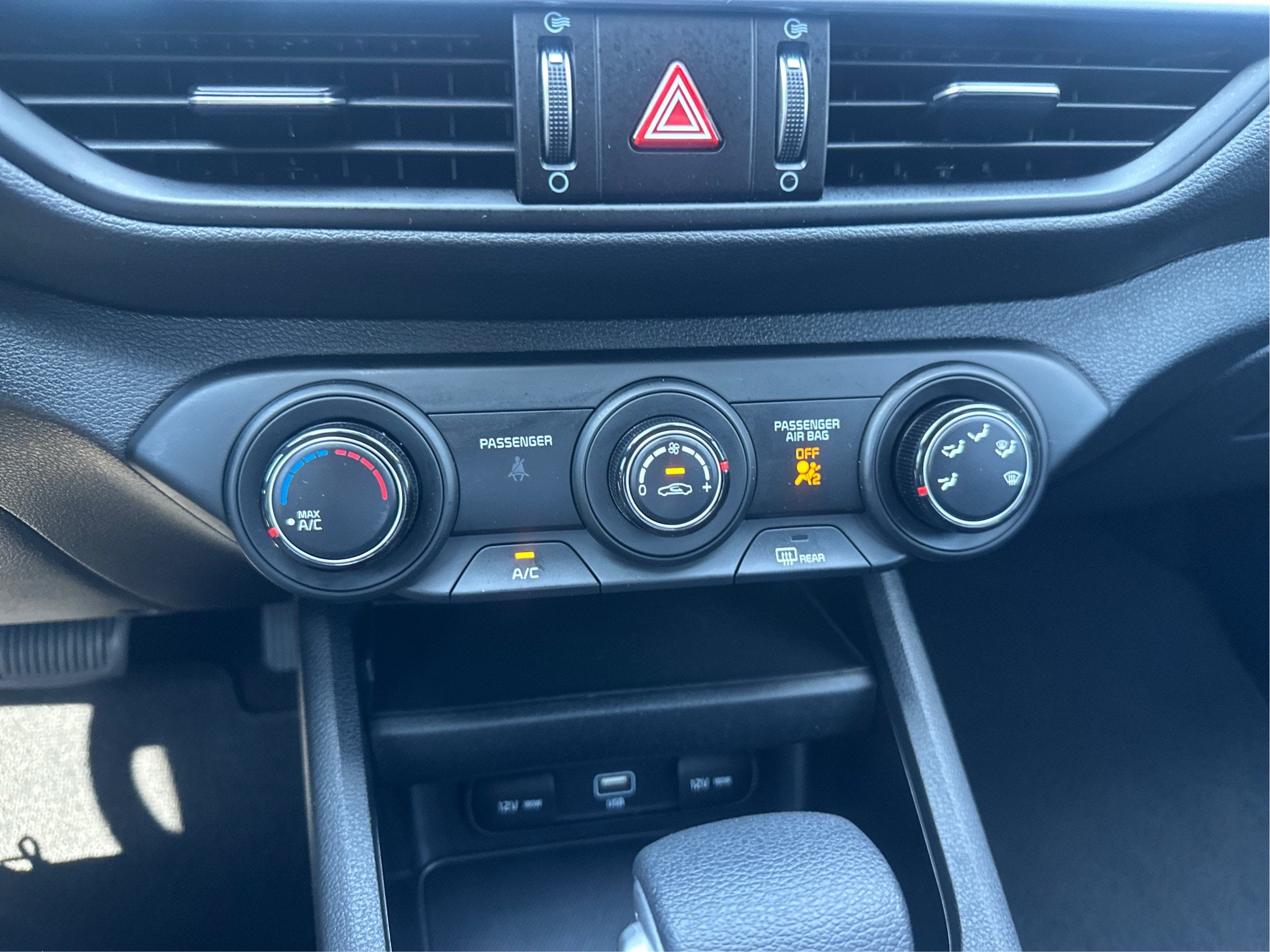 2023 Kia Forte LX