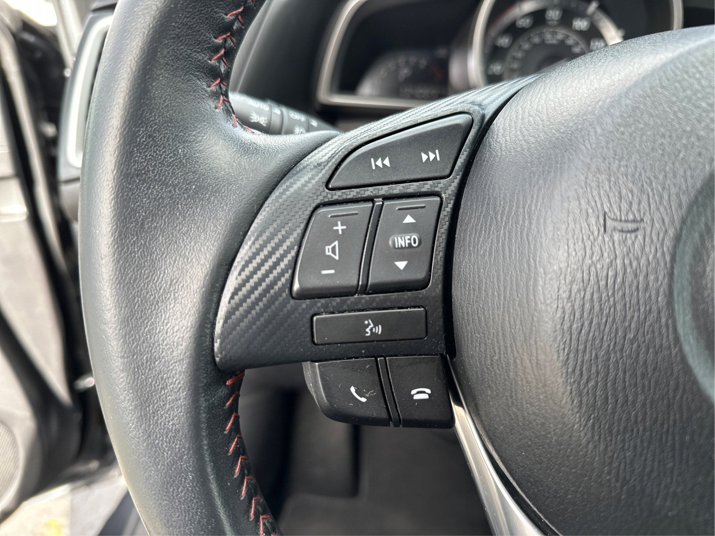 2016 Mazda Mazda3 i Grand Touring