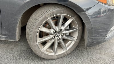 2018 Mazda Mazda3 Touring Auto