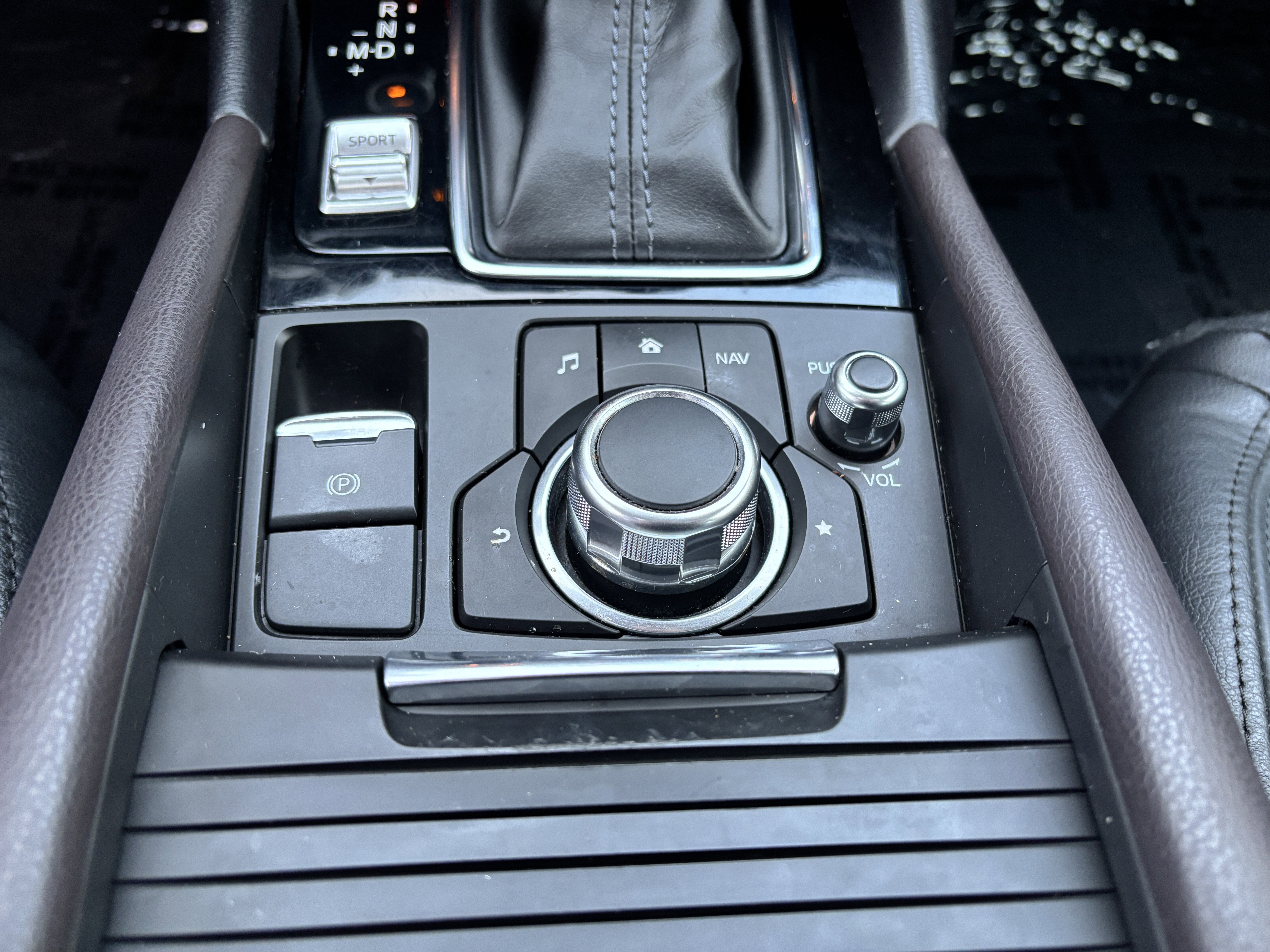 2018 Mazda Mazda3 Grand Touring