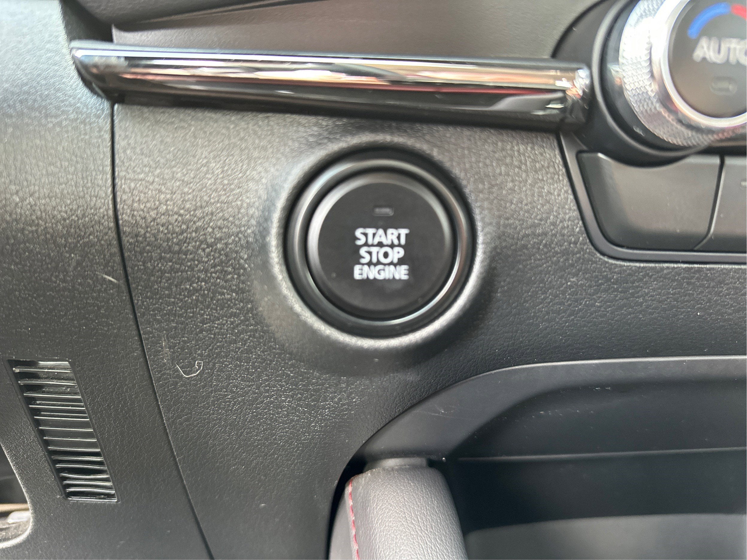 2025 Mazda Mazda3 2.5 S Carbon Edition AWD