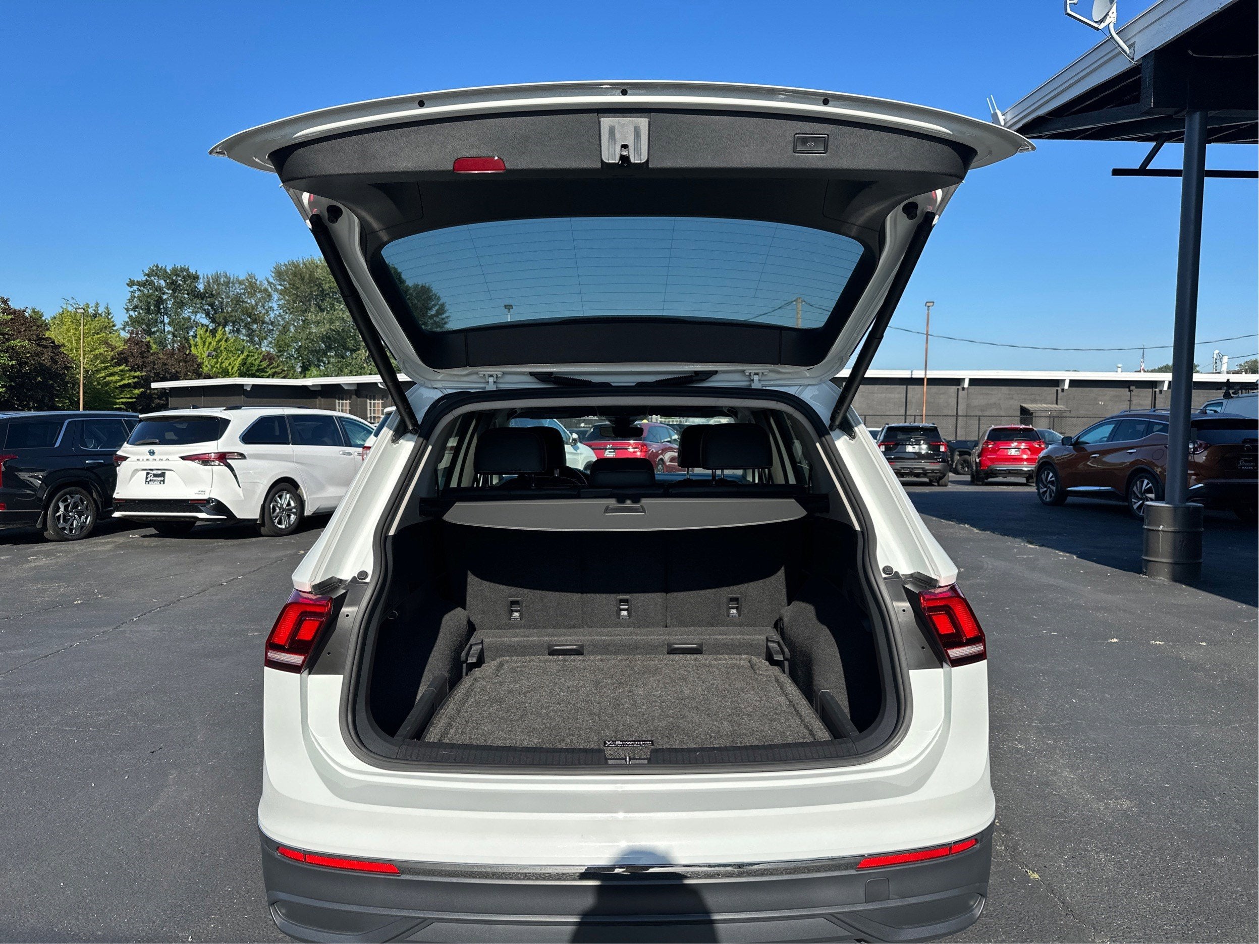 2022 Volkswagen Tiguan SE