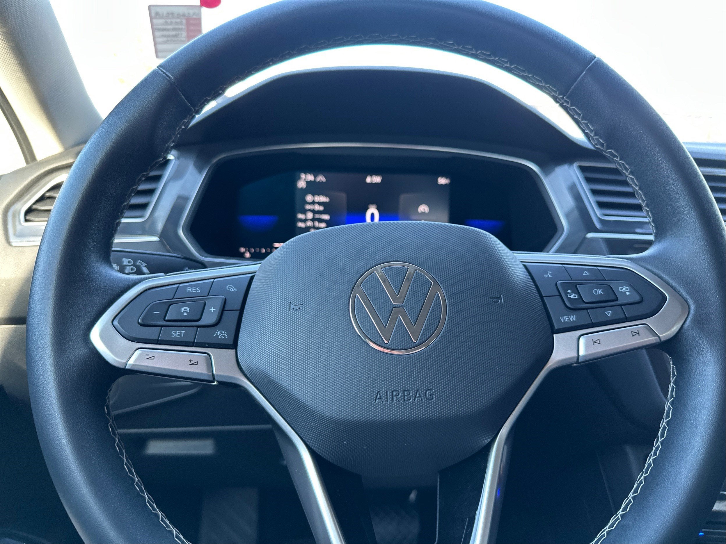 2022 Volkswagen Tiguan SE
