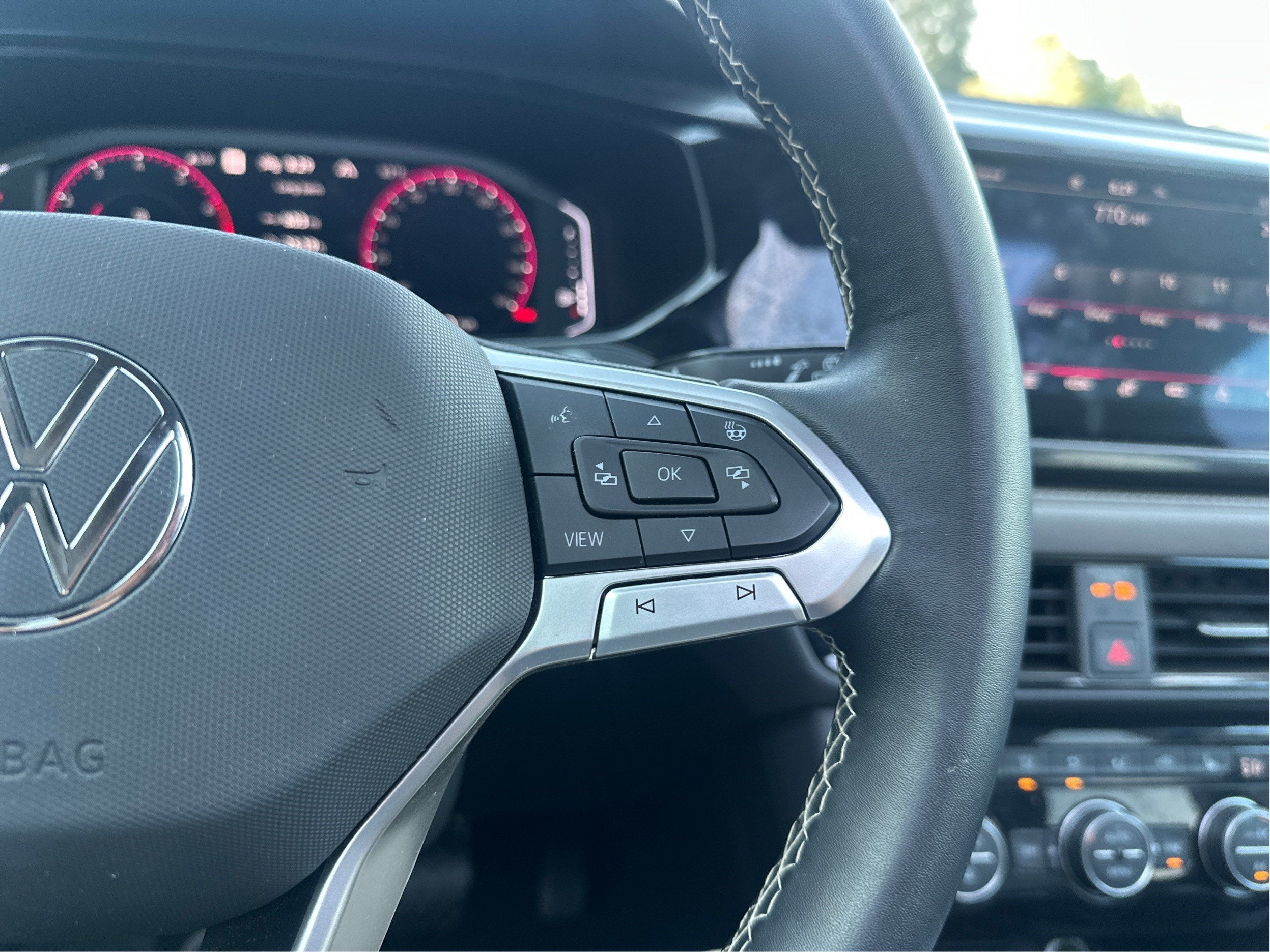 2023 Volkswagen Taos SEL
