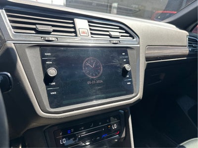 2023 Volkswagen Tiguan SEL R-Line
