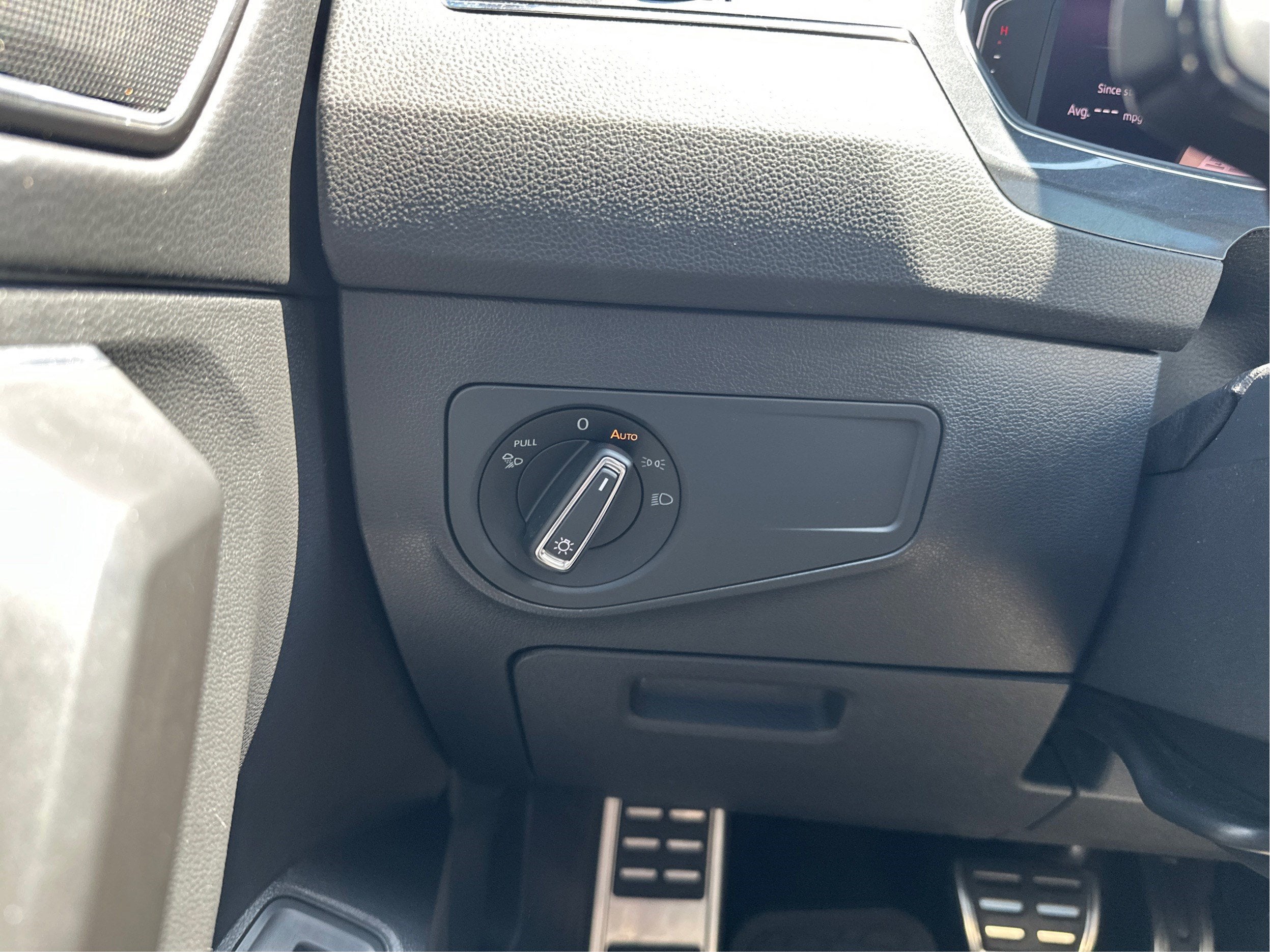 2023 Volkswagen Tiguan SEL R-Line