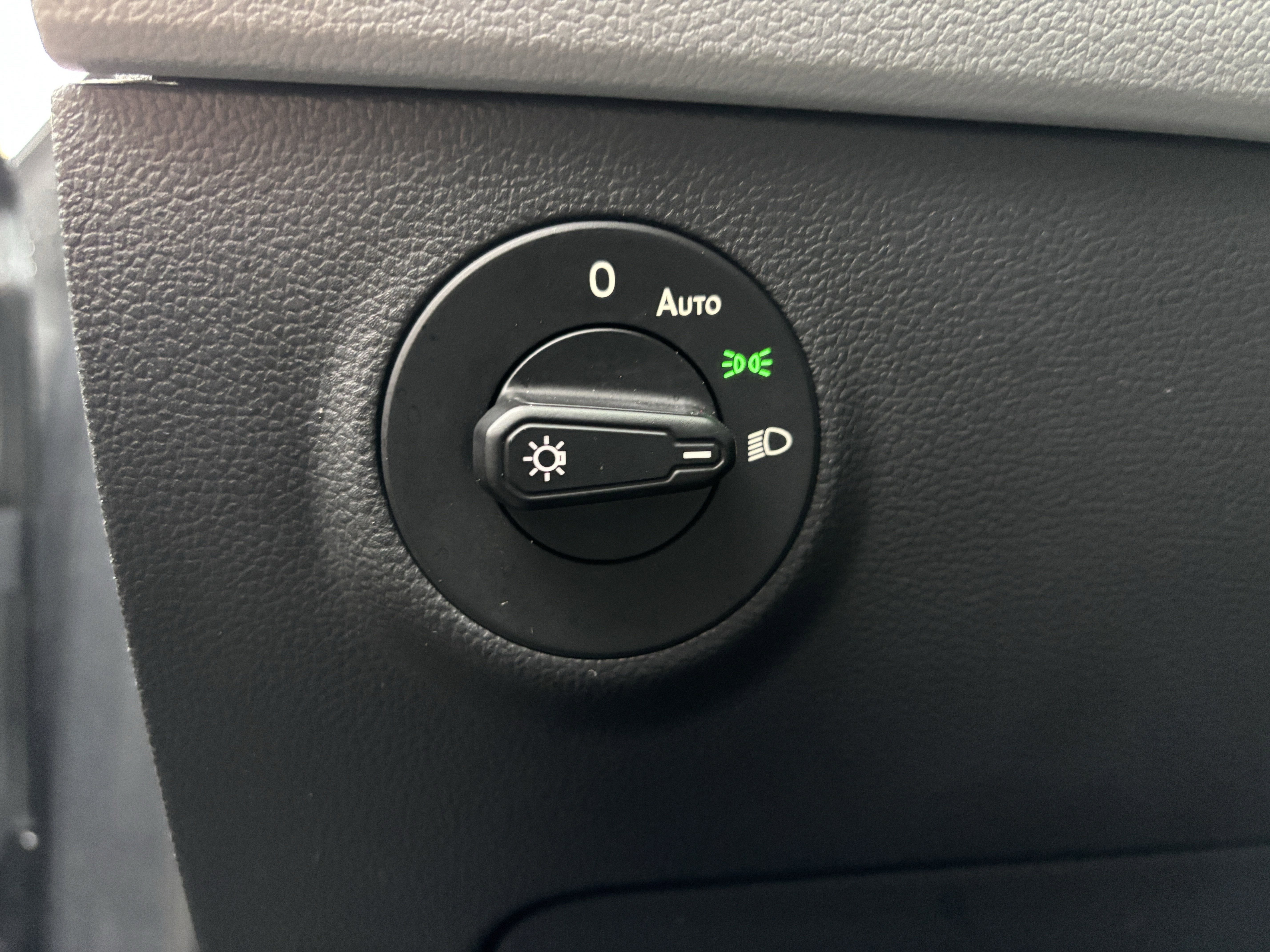 2022 Volkswagen Taos S